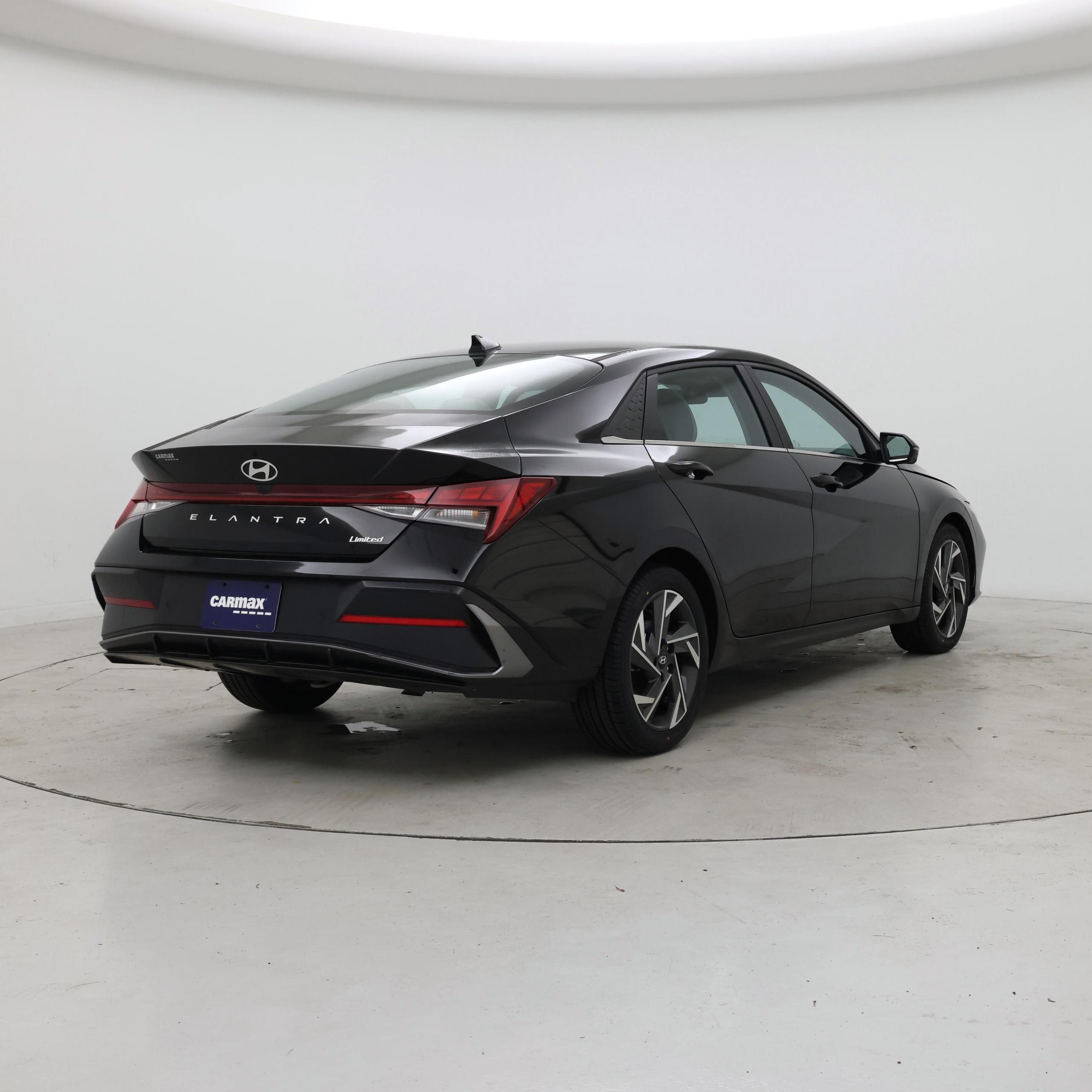 Thumbnail: 2024 Hyundai Elantra - 8