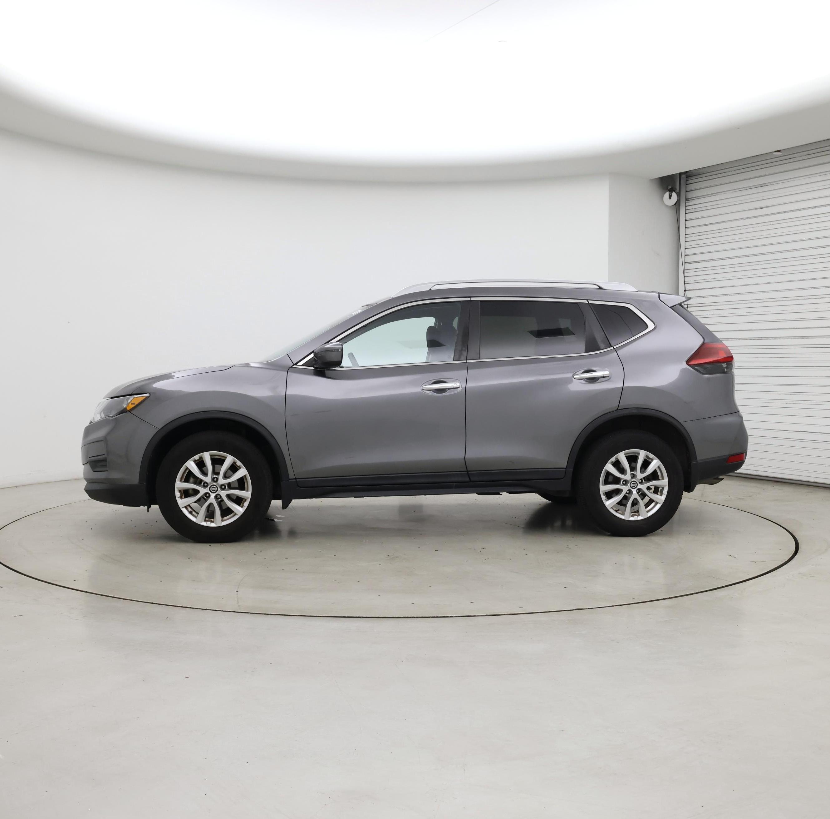 Thumbnail: 2019 Nissan Rogue - 3