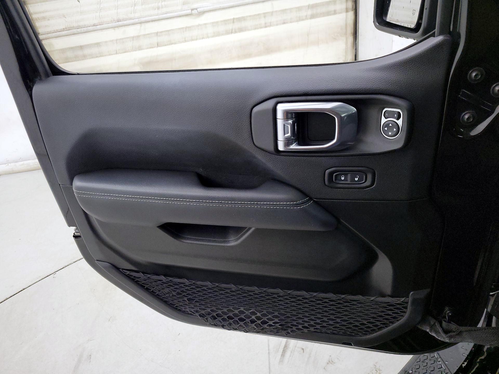 Thumbnail: 2022 Jeep Gladiator - 12