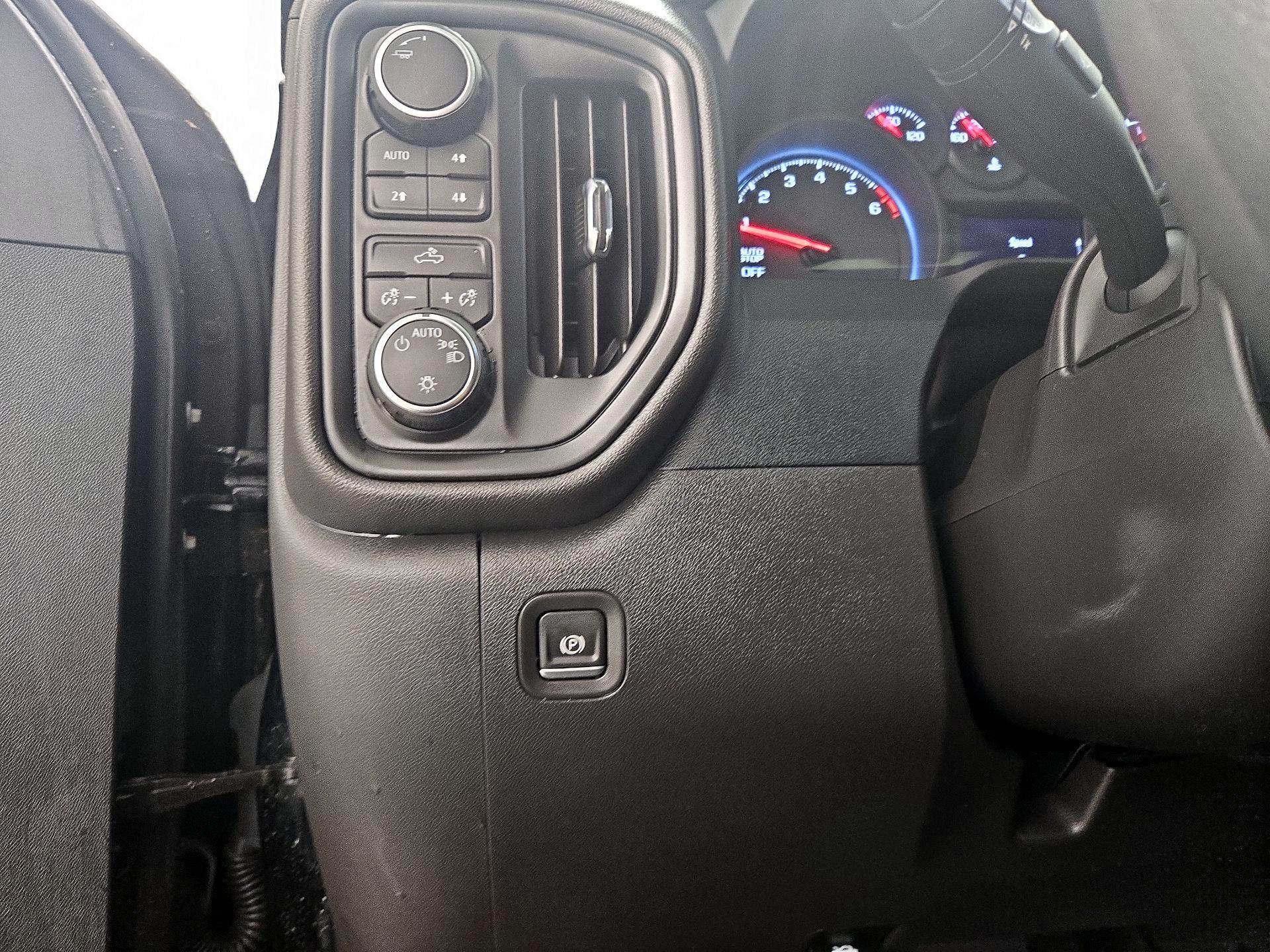 Thumbnail: 2022 Chevrolet Silverado 1500 - 13