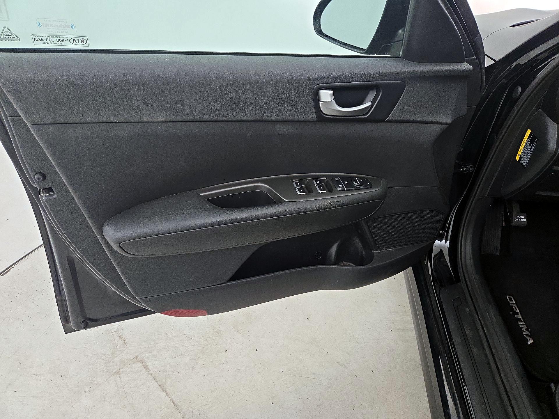 Thumbnail: 2019 Chevrolet Silverado 1500 - 12