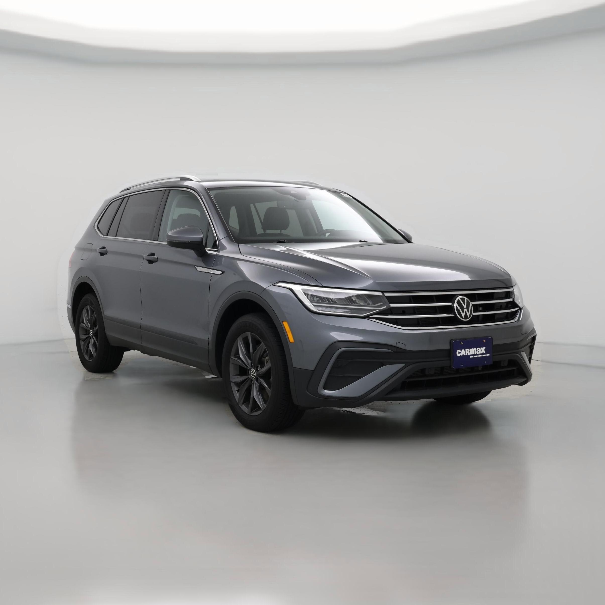 Thumbnail: 2023 Volkswagen Tiguan - 1