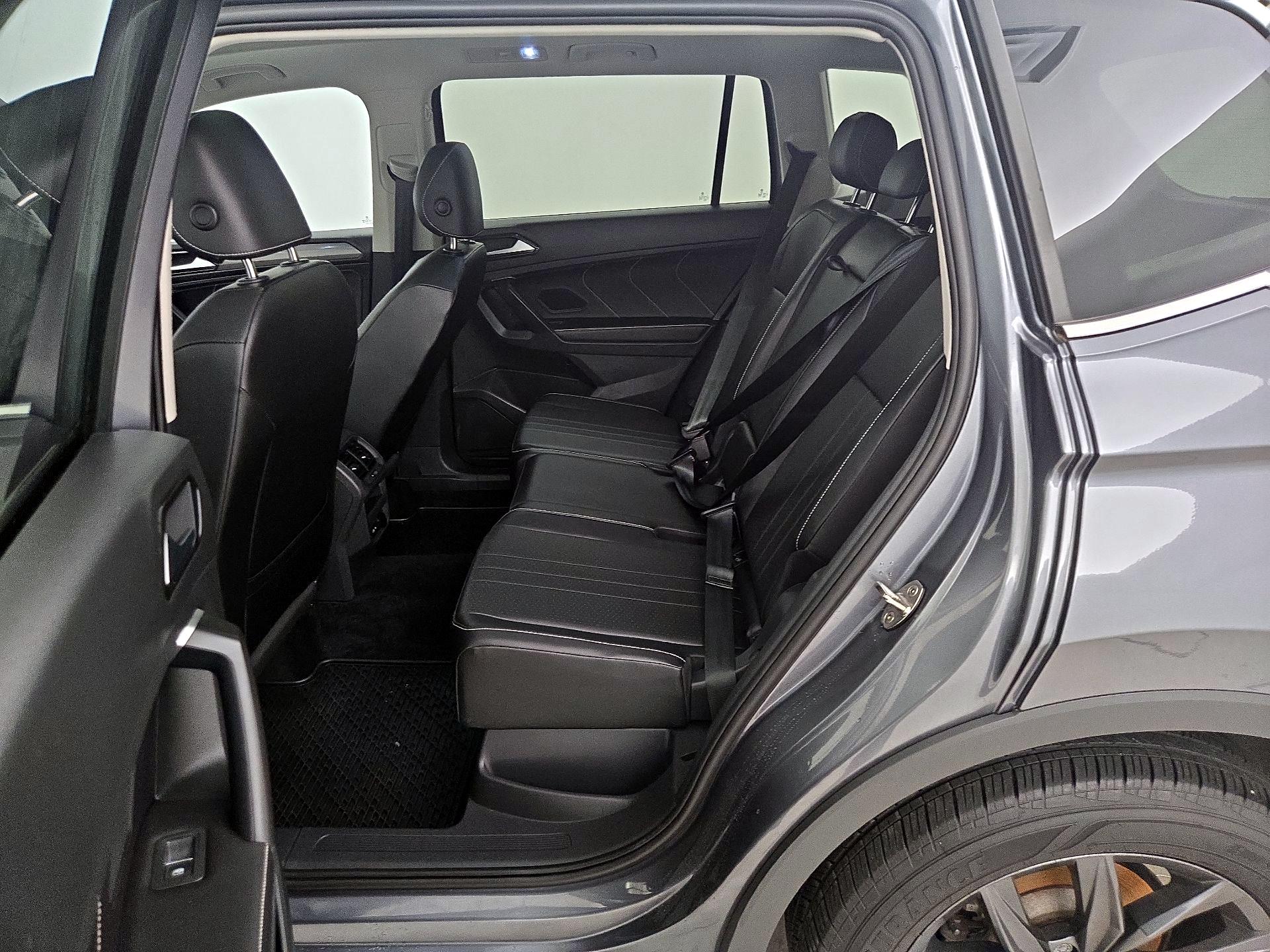 Thumbnail: 2023 Volkswagen Tiguan - 20