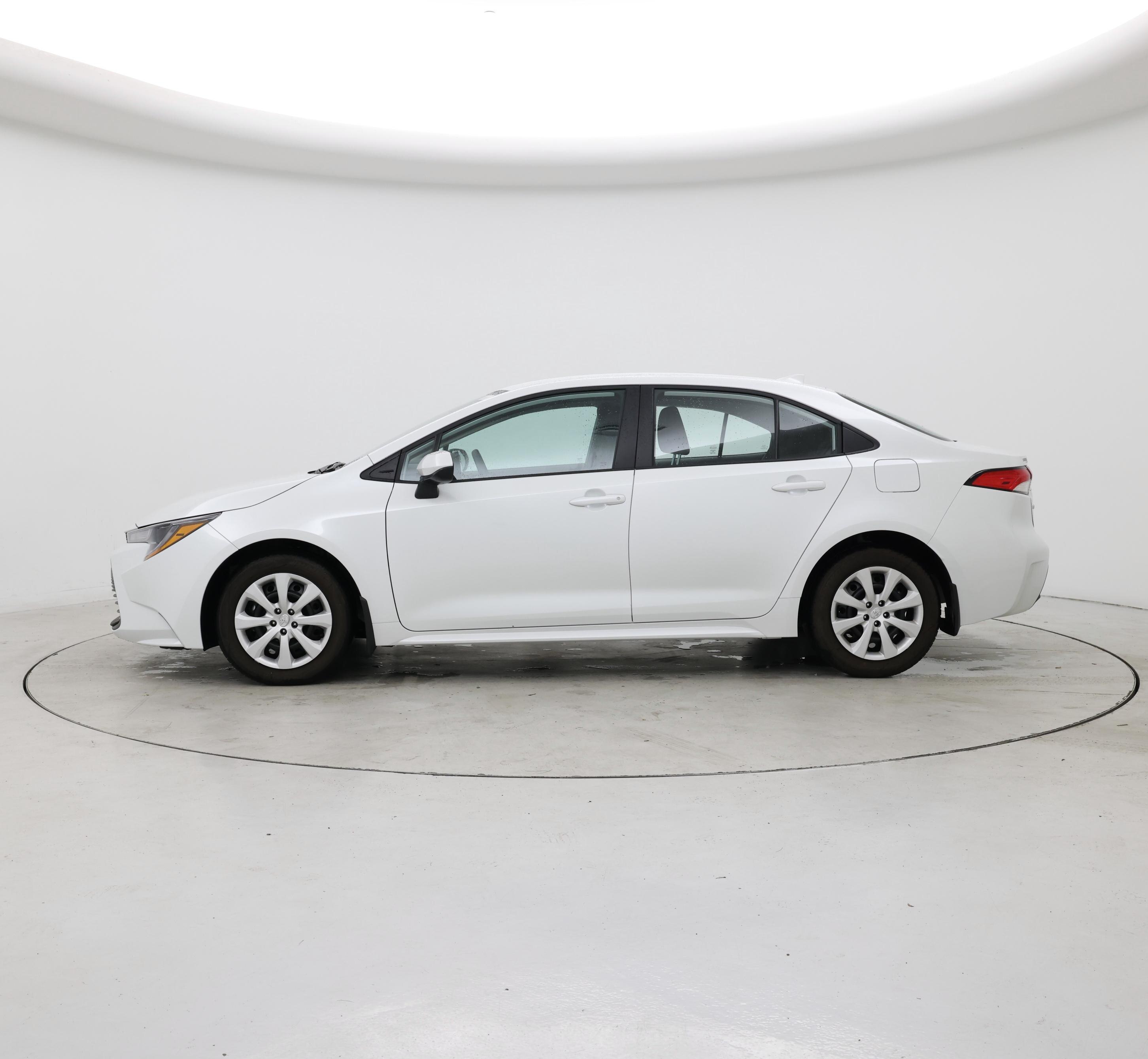 Thumbnail: 2024 Toyota Corolla - 3