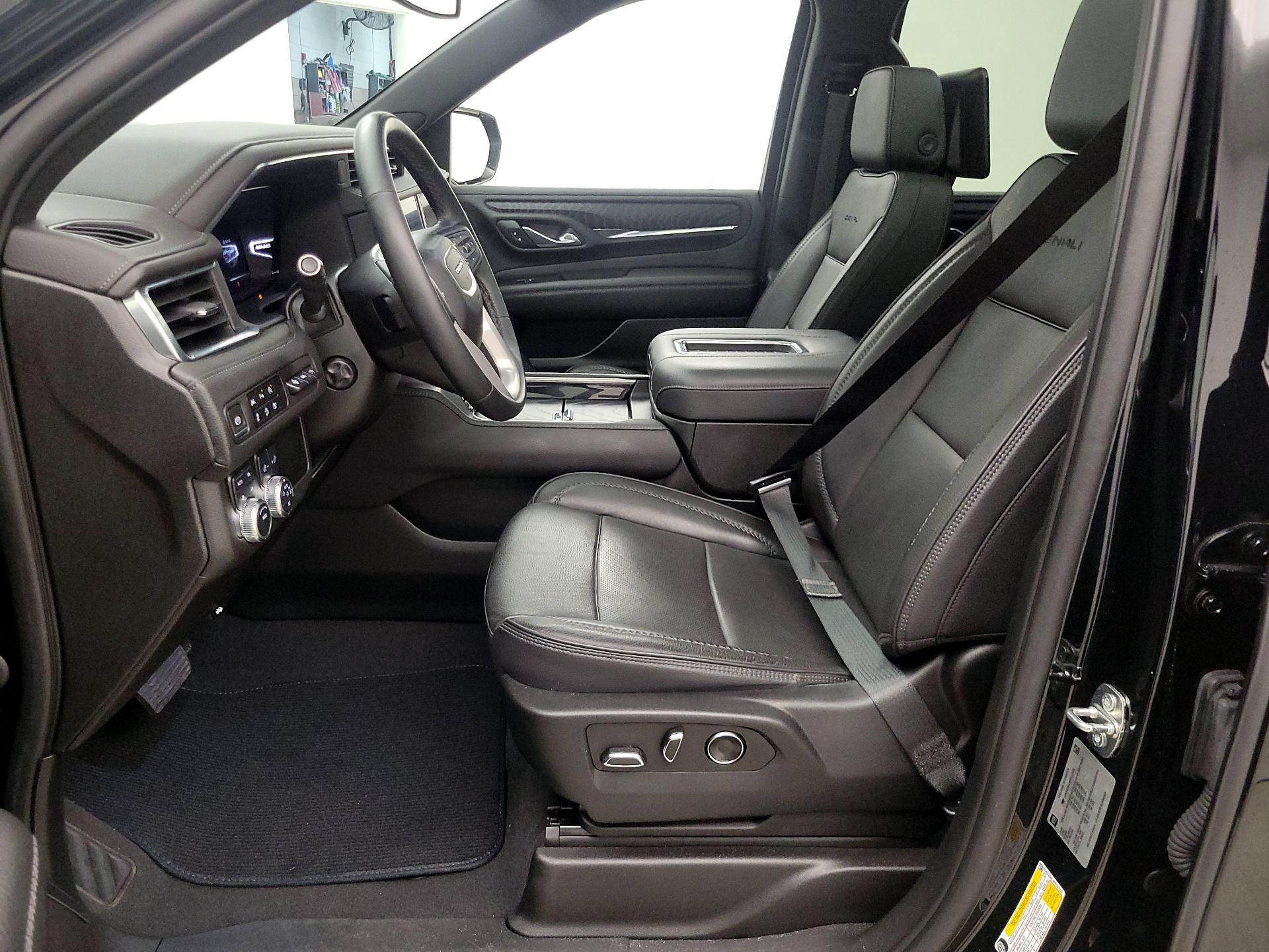Thumbnail: 2023 GMC Yukon - 11