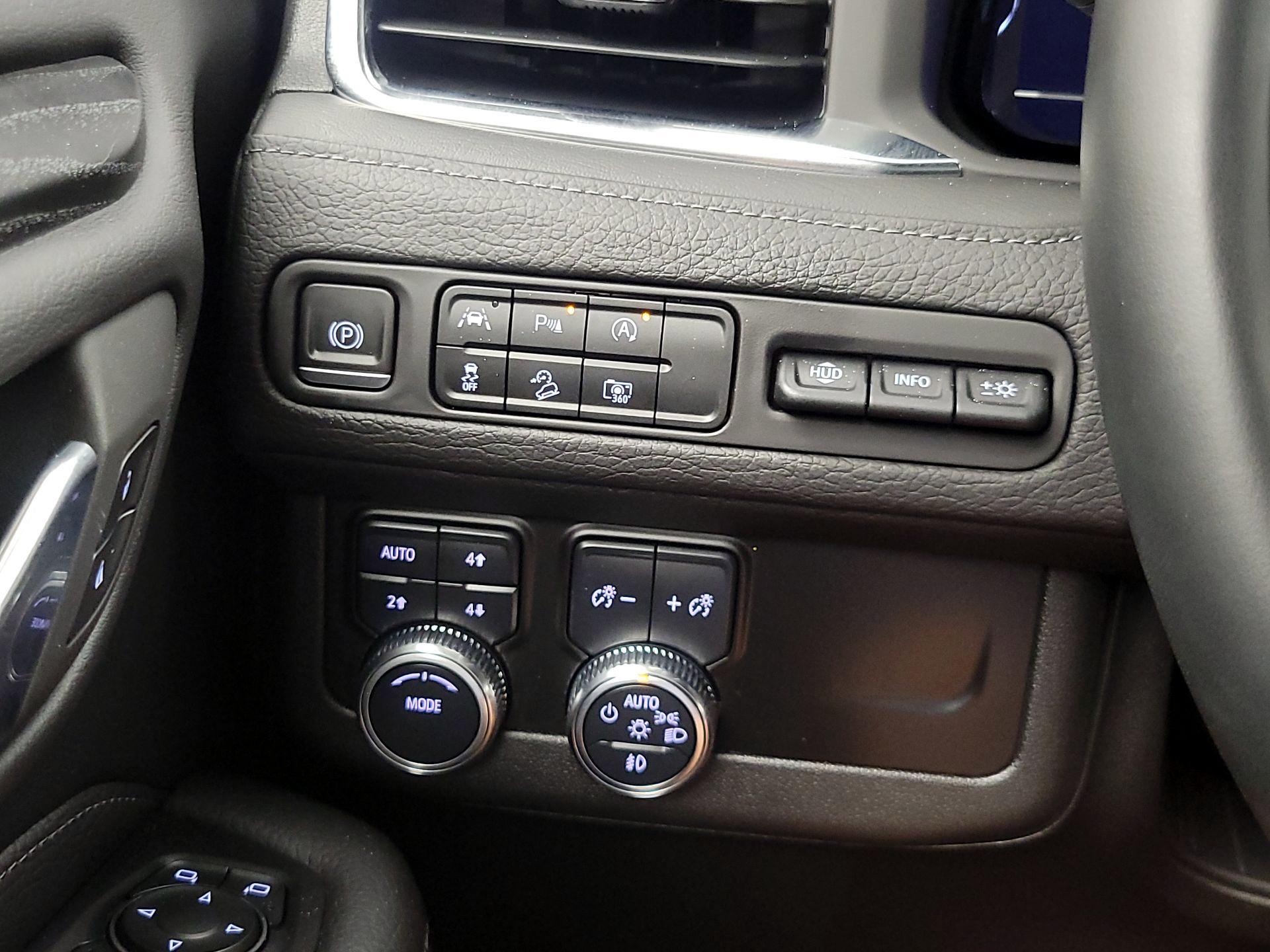 Thumbnail: 2023 GMC Yukon - 13