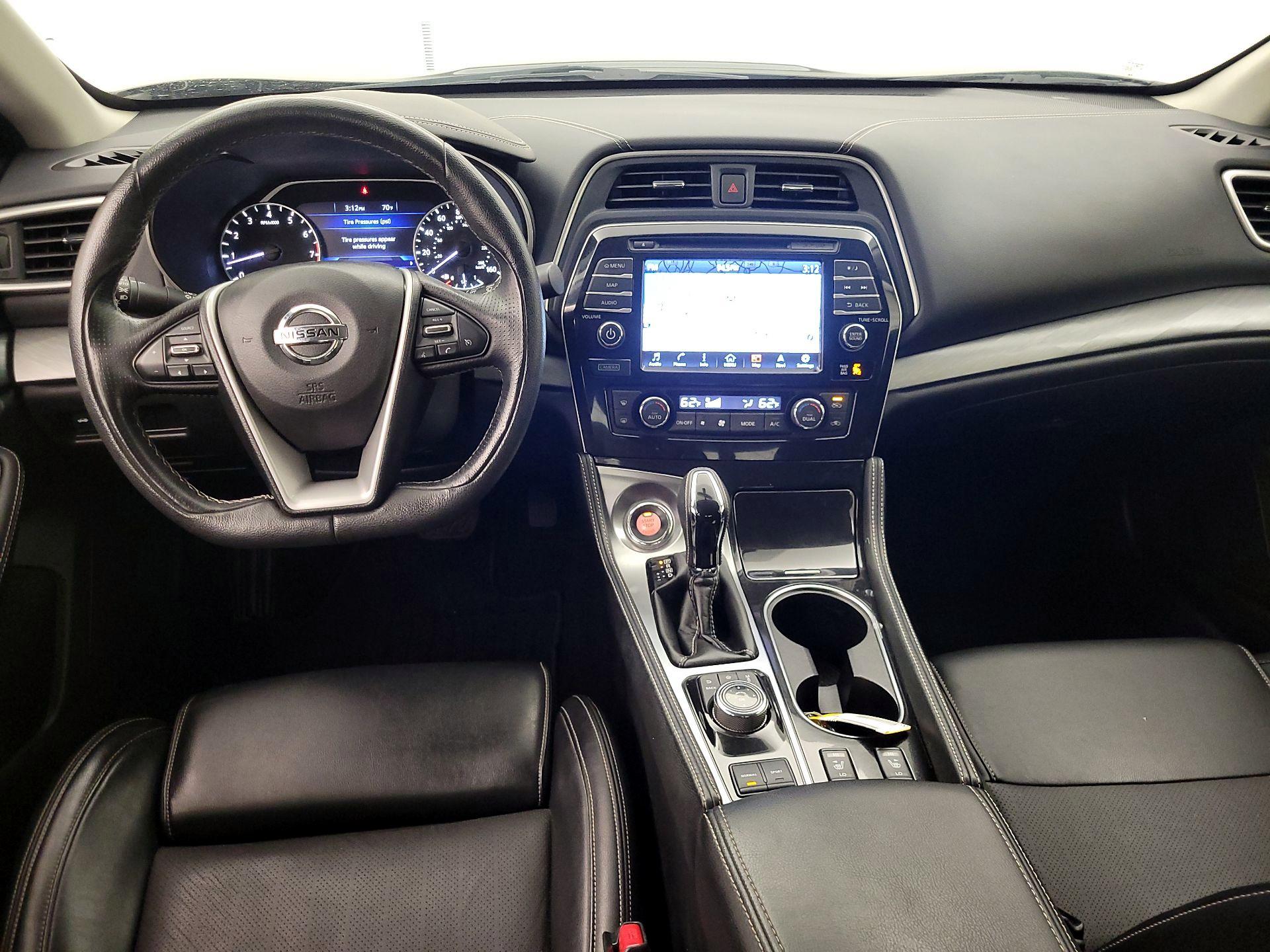 Thumbnail: 2017 Nissan Maxima - 9