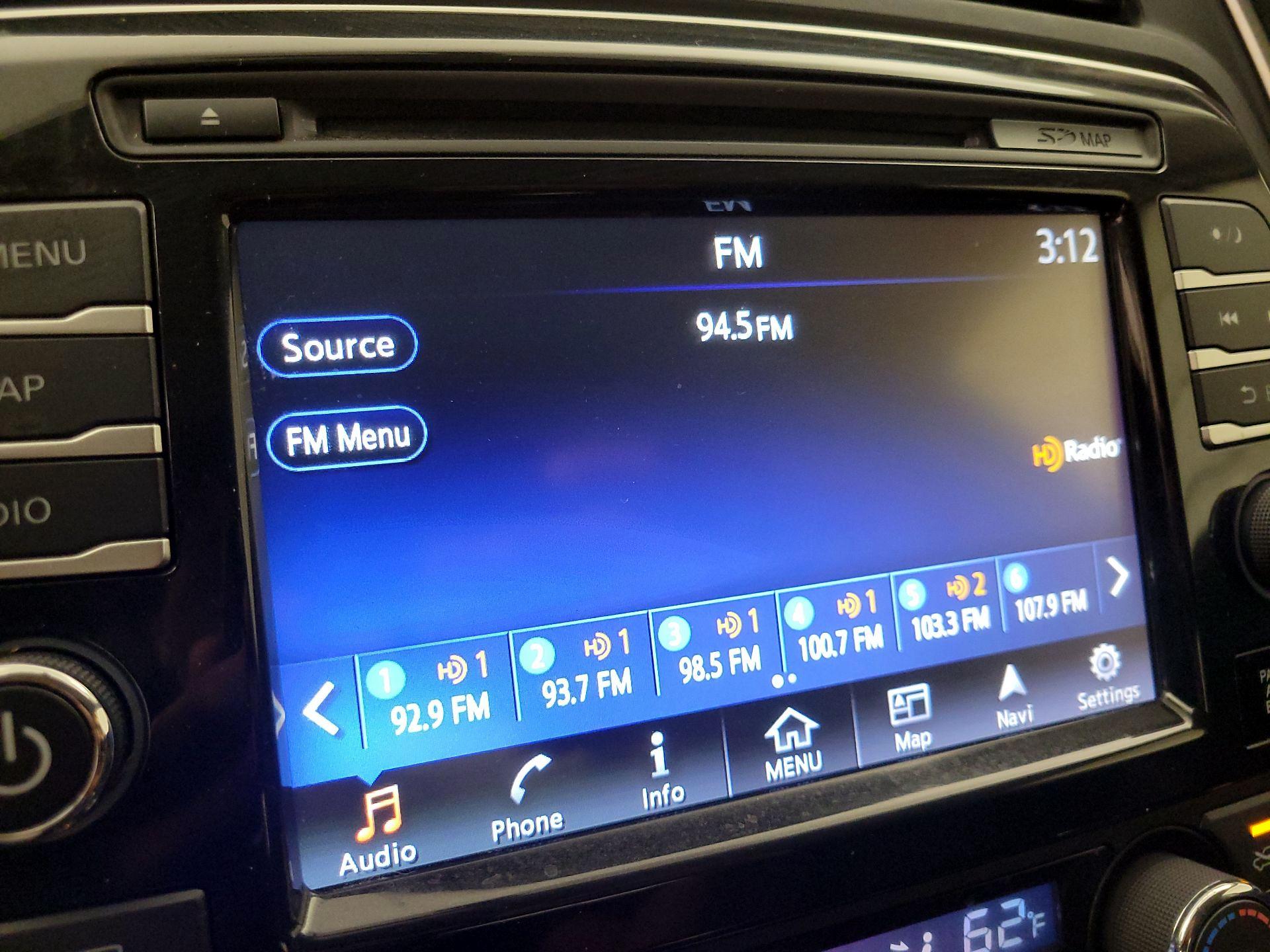 Thumbnail: 2017 Nissan Maxima - 16