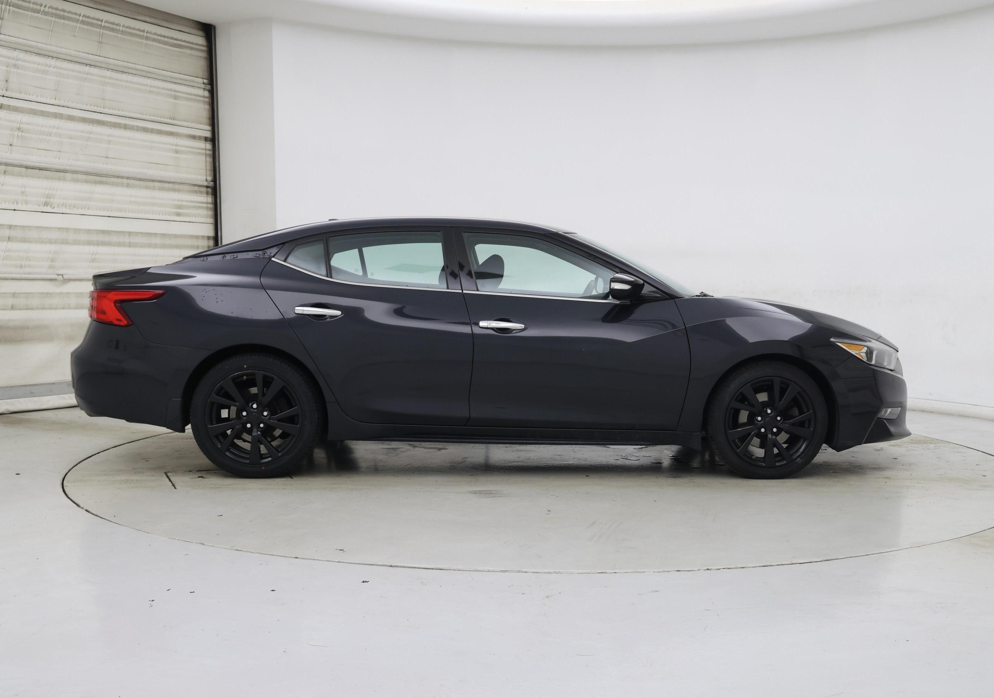 Thumbnail: 2017 Nissan Maxima - 7
