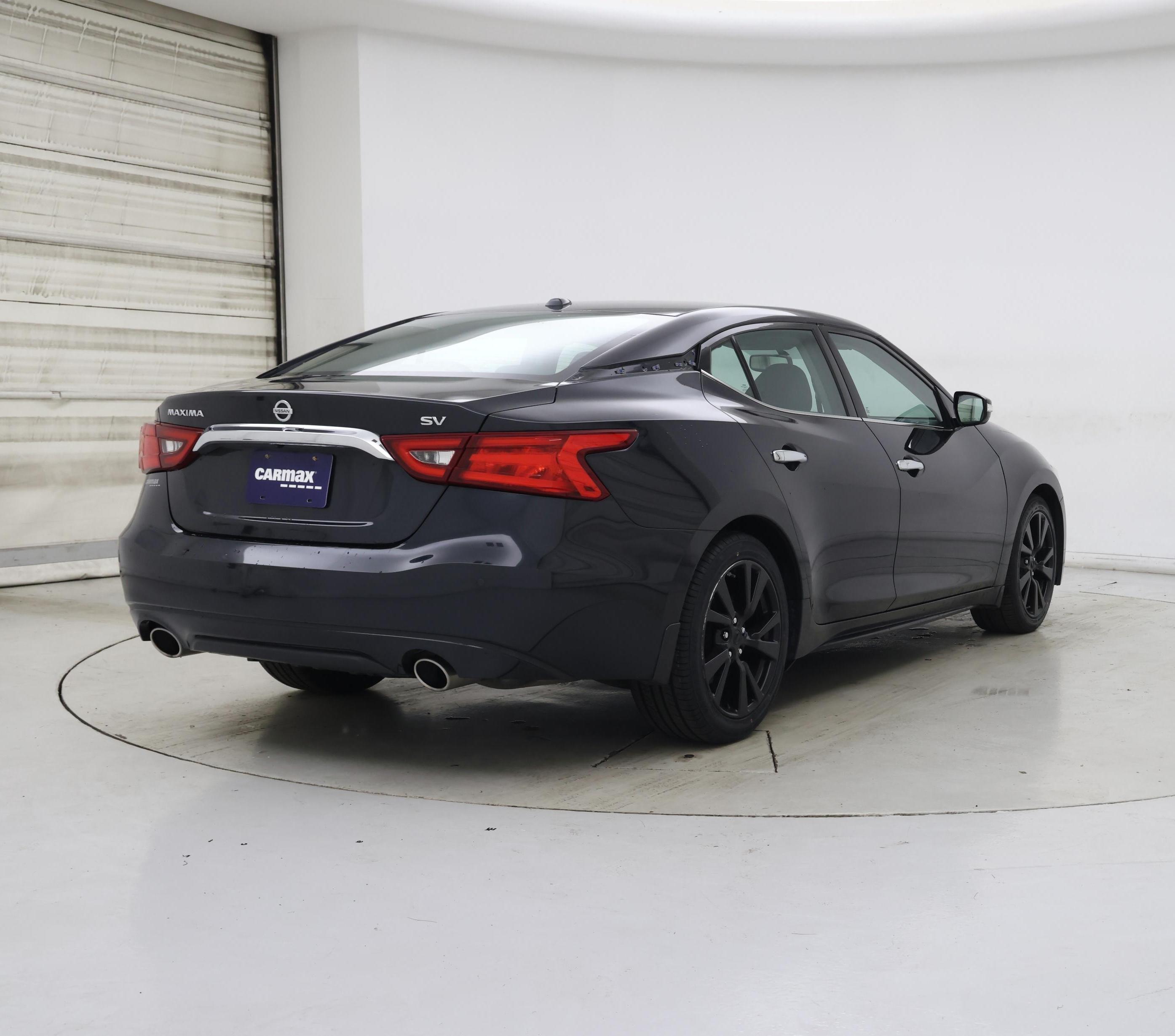 Thumbnail: 2017 Nissan Maxima - 8