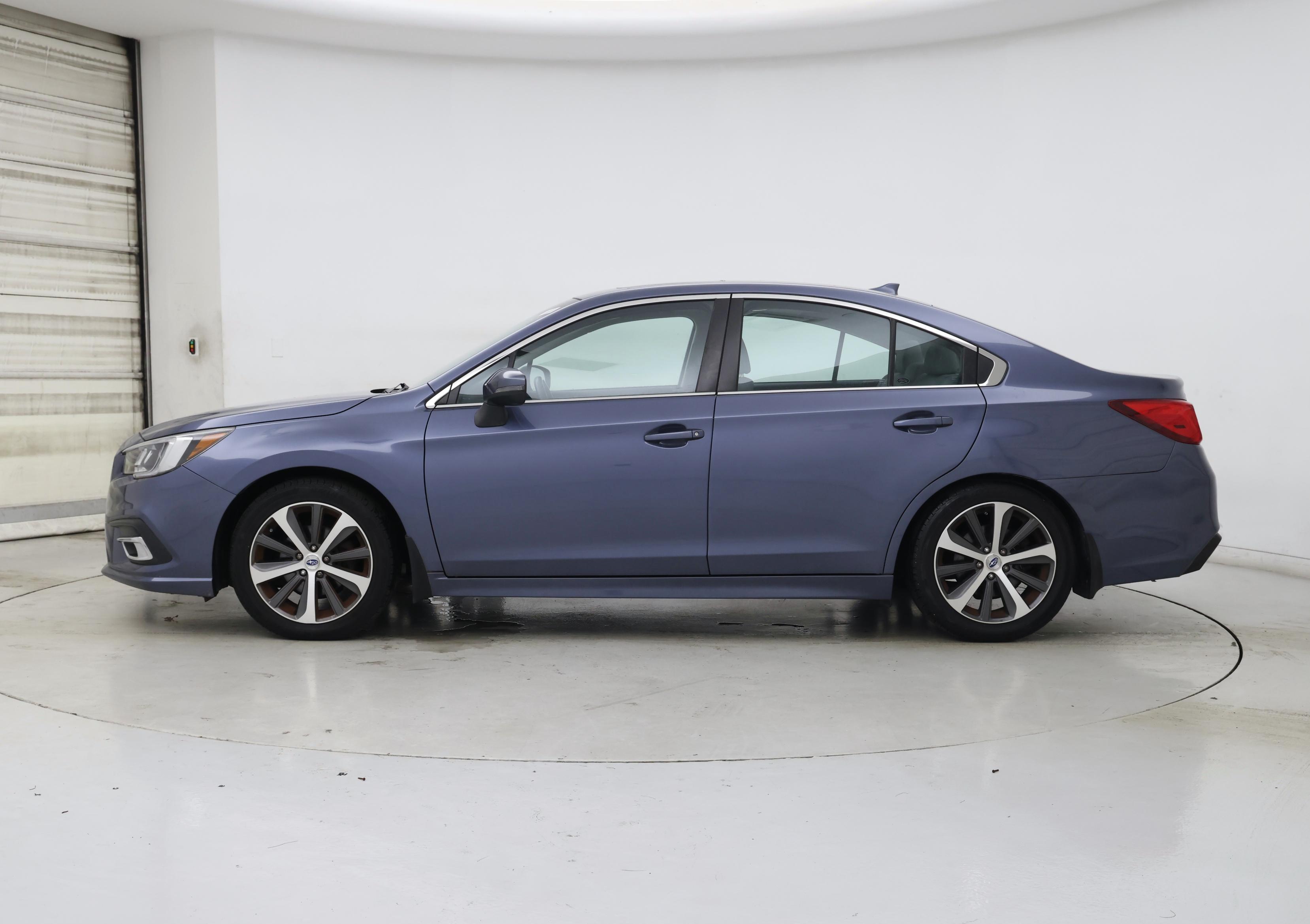 Thumbnail: 2018 Subaru Legacy - 3
