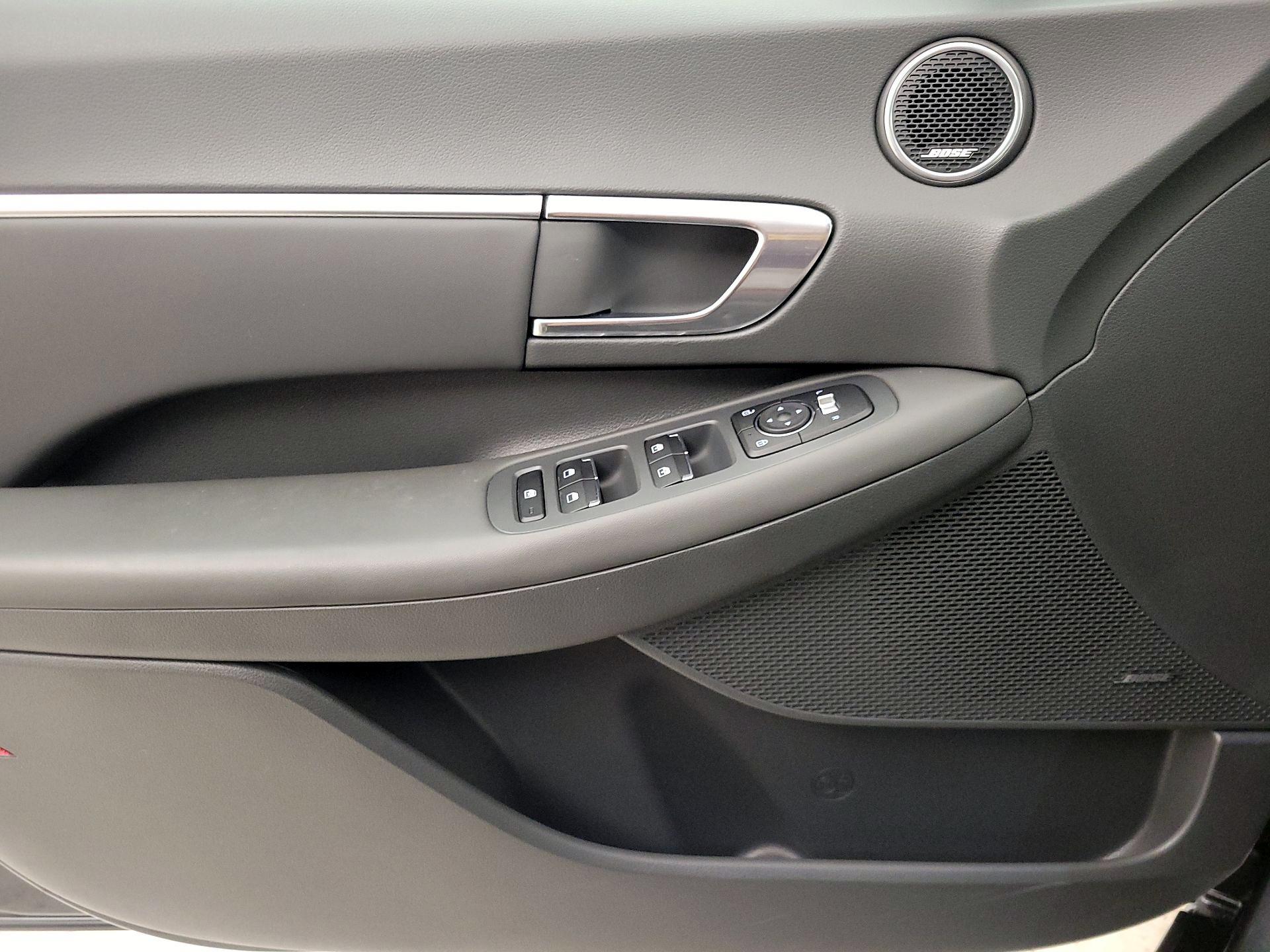 Thumbnail: 2022 Hyundai Sonata - 12