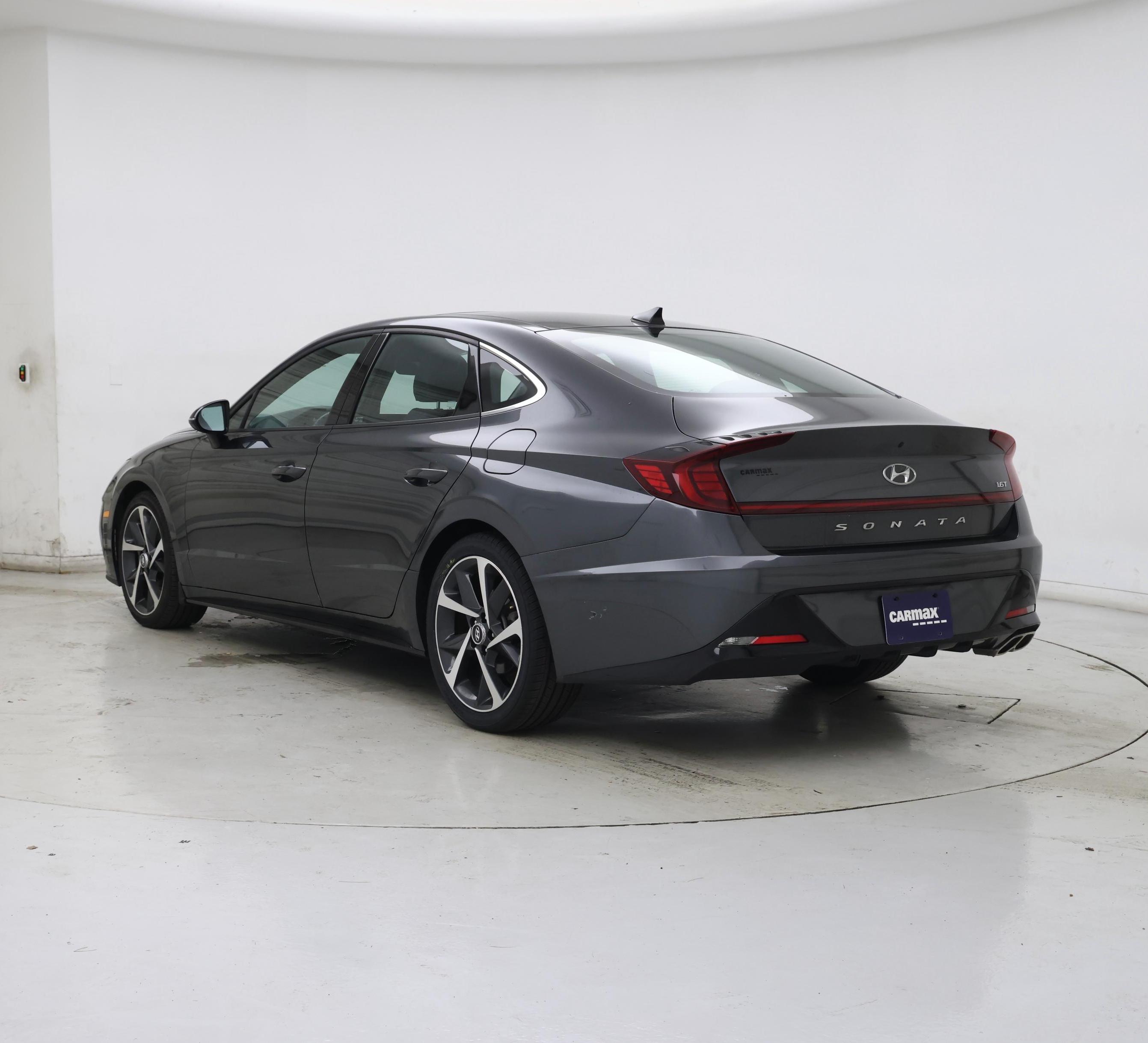 Thumbnail: 2022 Hyundai Sonata - 2