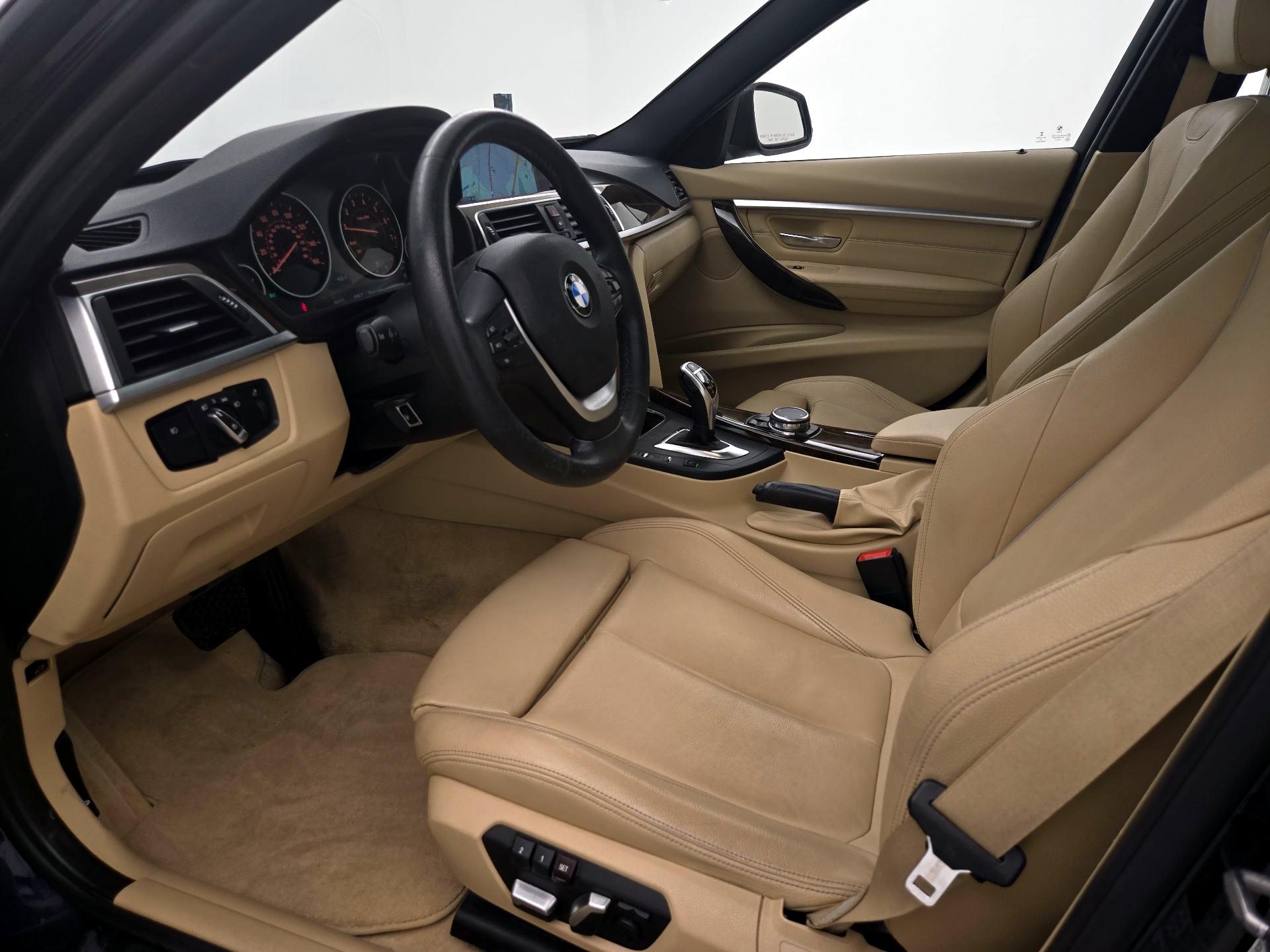 Thumbnail: 2016 BMW 3 Series - 11