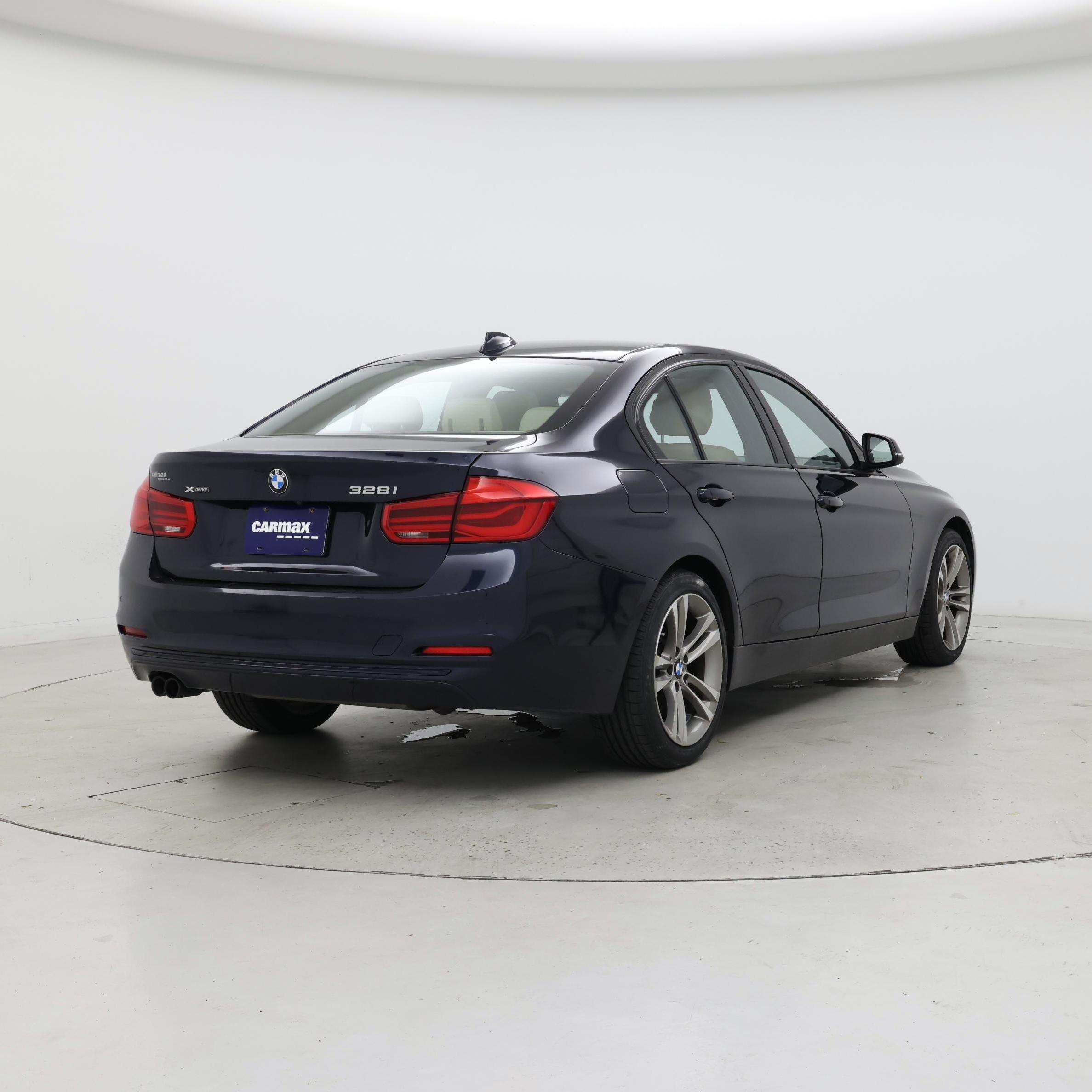 Thumbnail: 2016 BMW 3 Series - 8