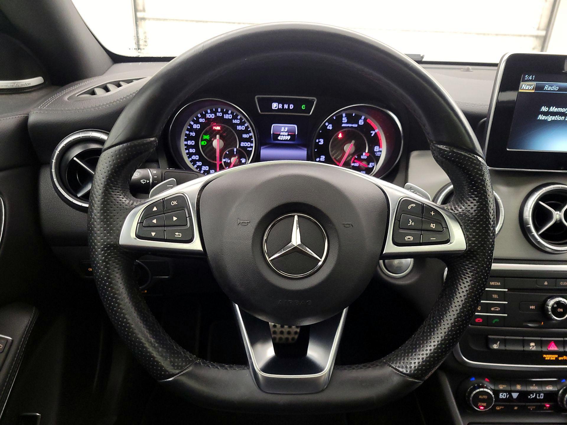 Thumbnail: 2015 Mercedes-Benz CLA - 9
