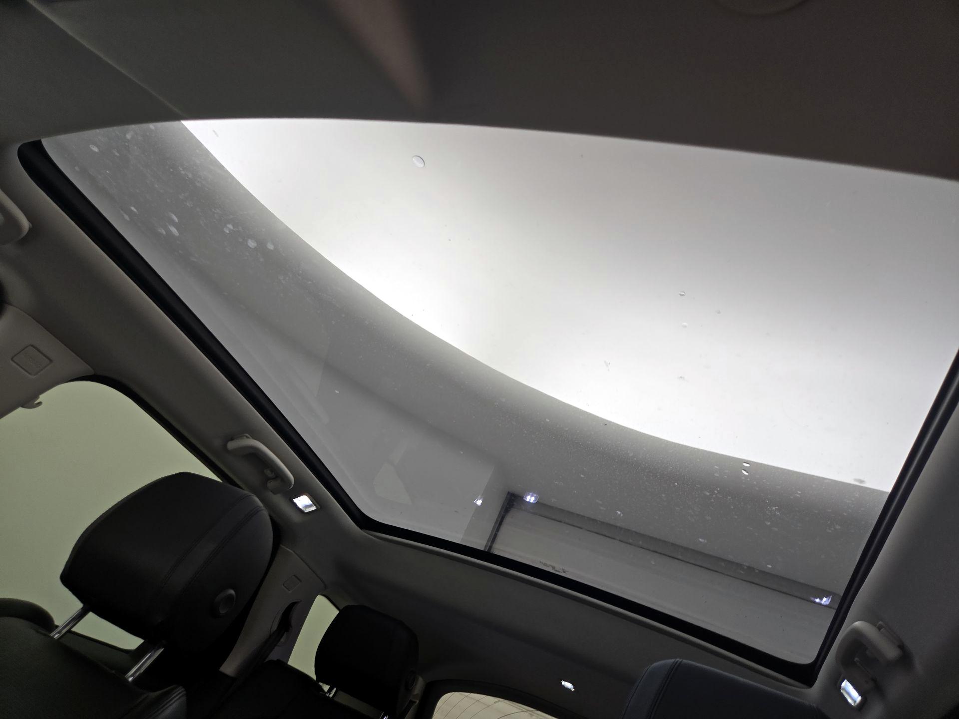 Thumbnail: 2021 Land Rover Discovery Sport - 20