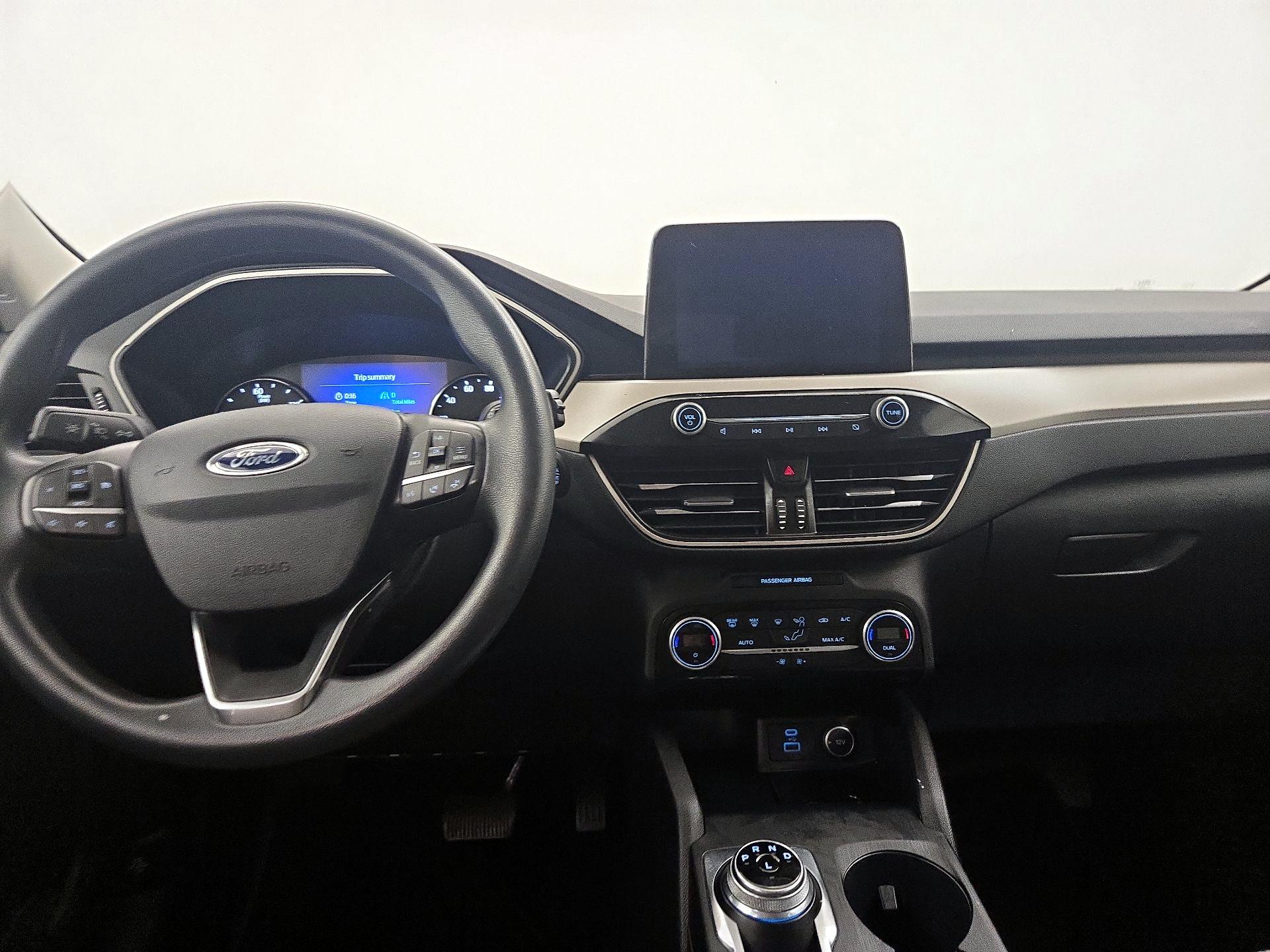 Thumbnail: 2021 Ford Escape - 9
