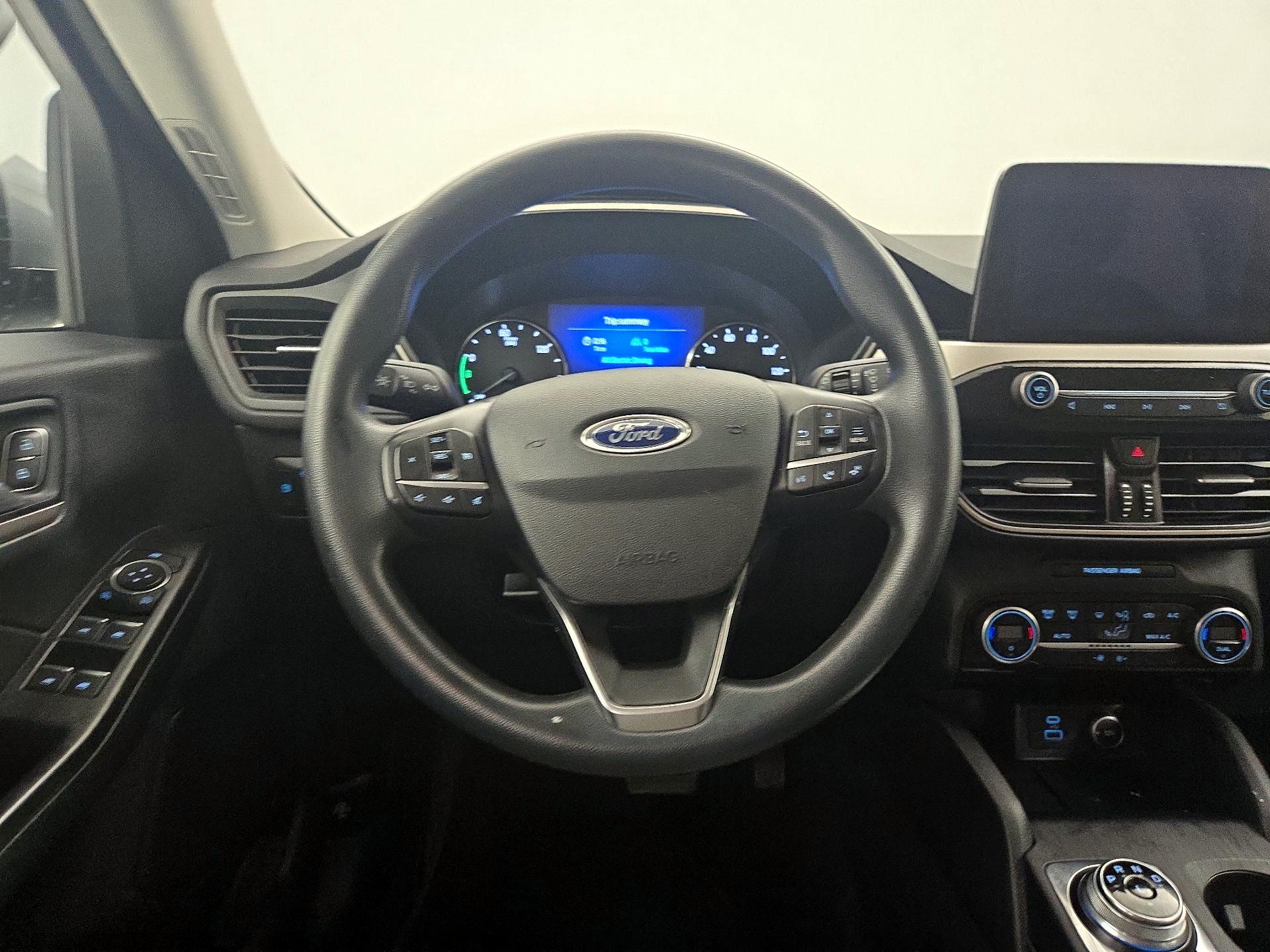 Thumbnail: 2021 Ford Escape - 10