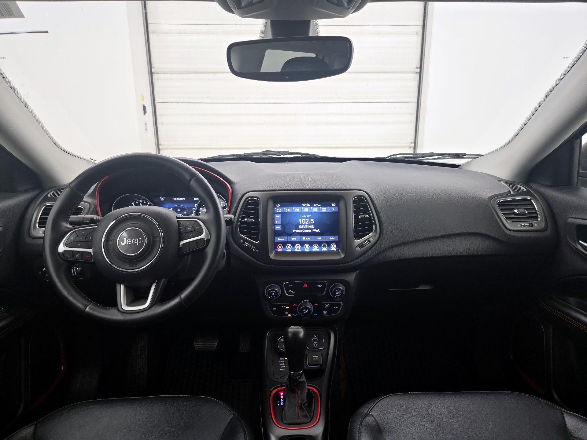 Thumbnail: 2019 Jeep Compass - 9