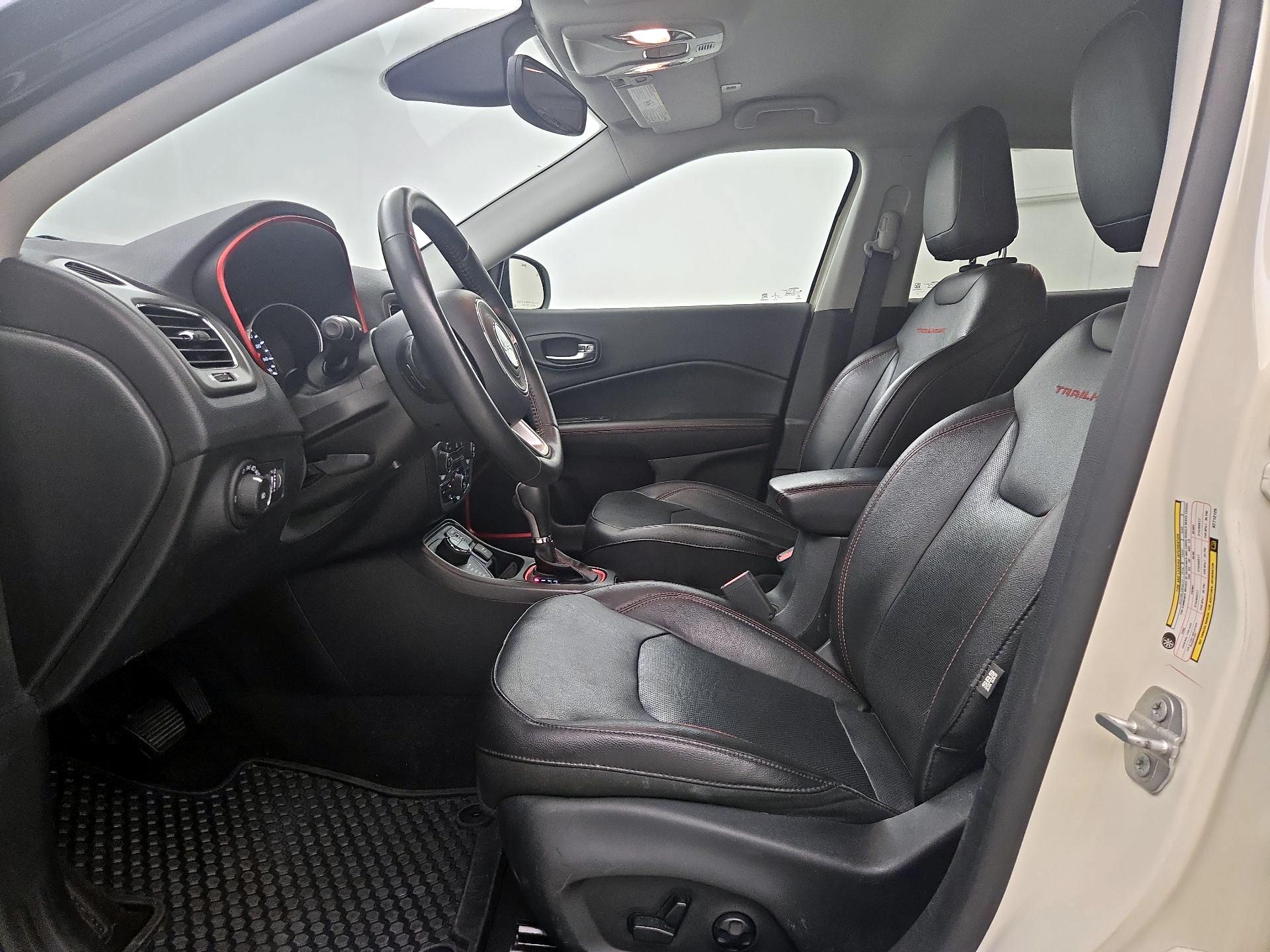 Thumbnail: 2019 Jeep Compass - 11