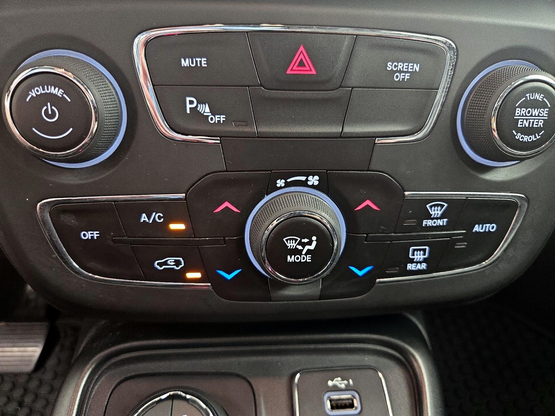 Thumbnail: 2019 Jeep Compass - 16