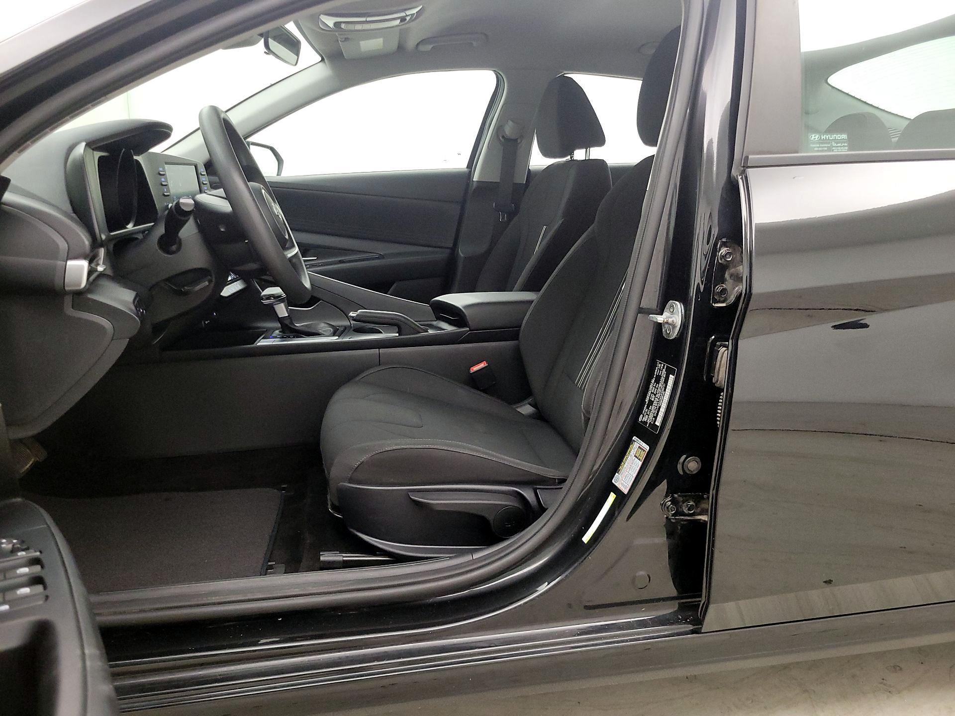 Thumbnail: 2021 Hyundai Elantra - 11
