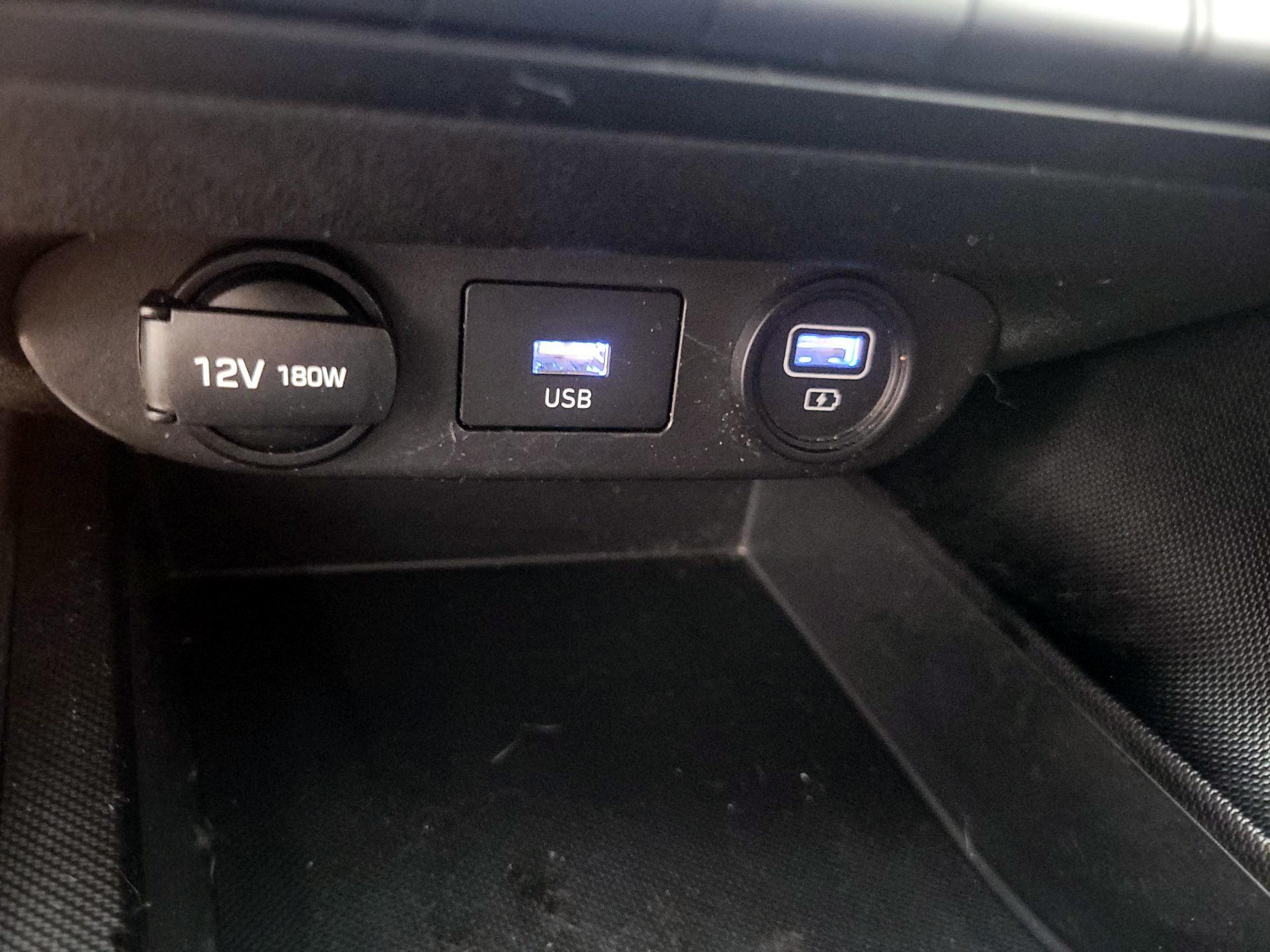 Thumbnail: 2021 Hyundai Elantra - 18