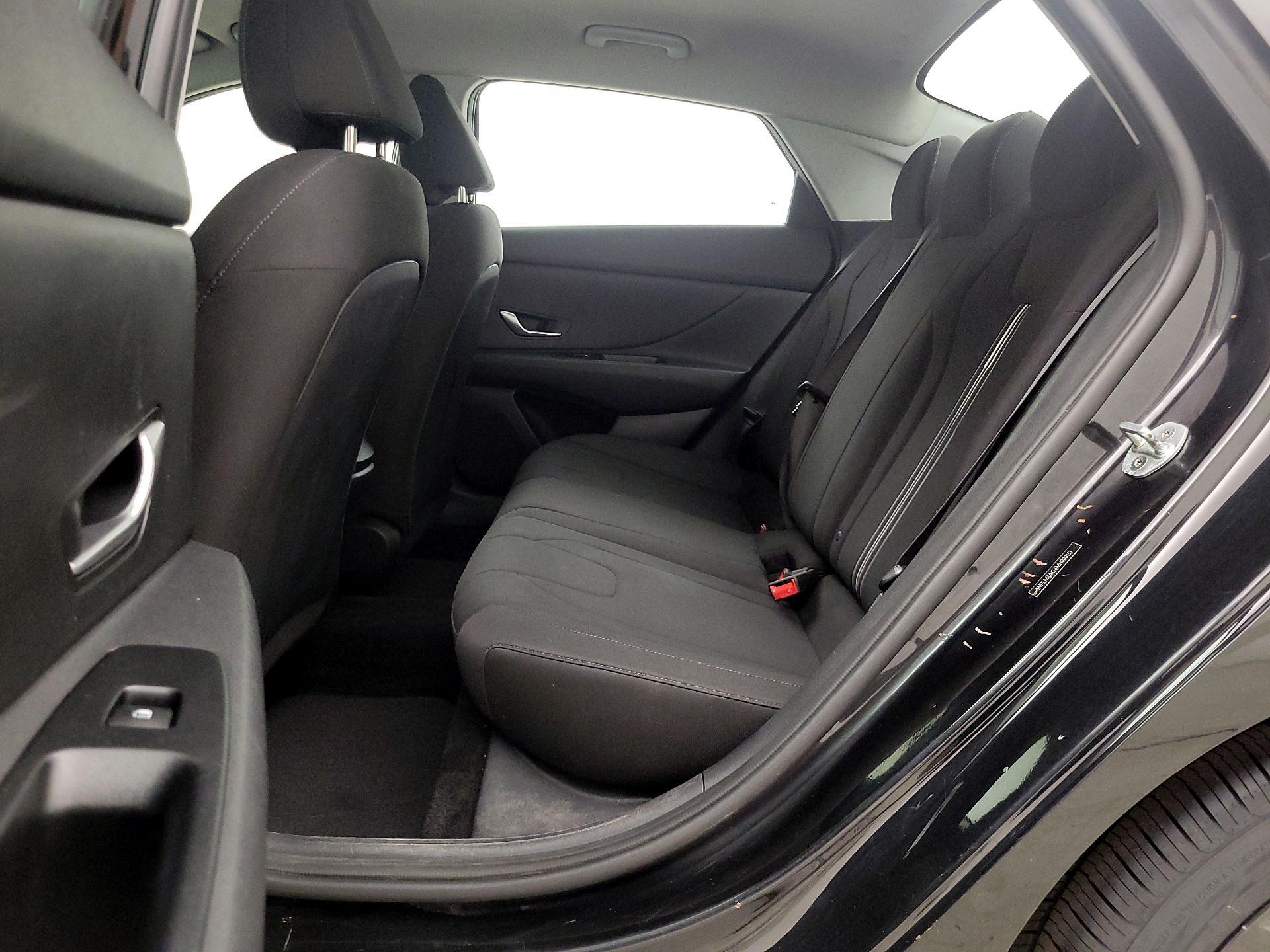 Thumbnail: 2021 Hyundai Elantra - 19