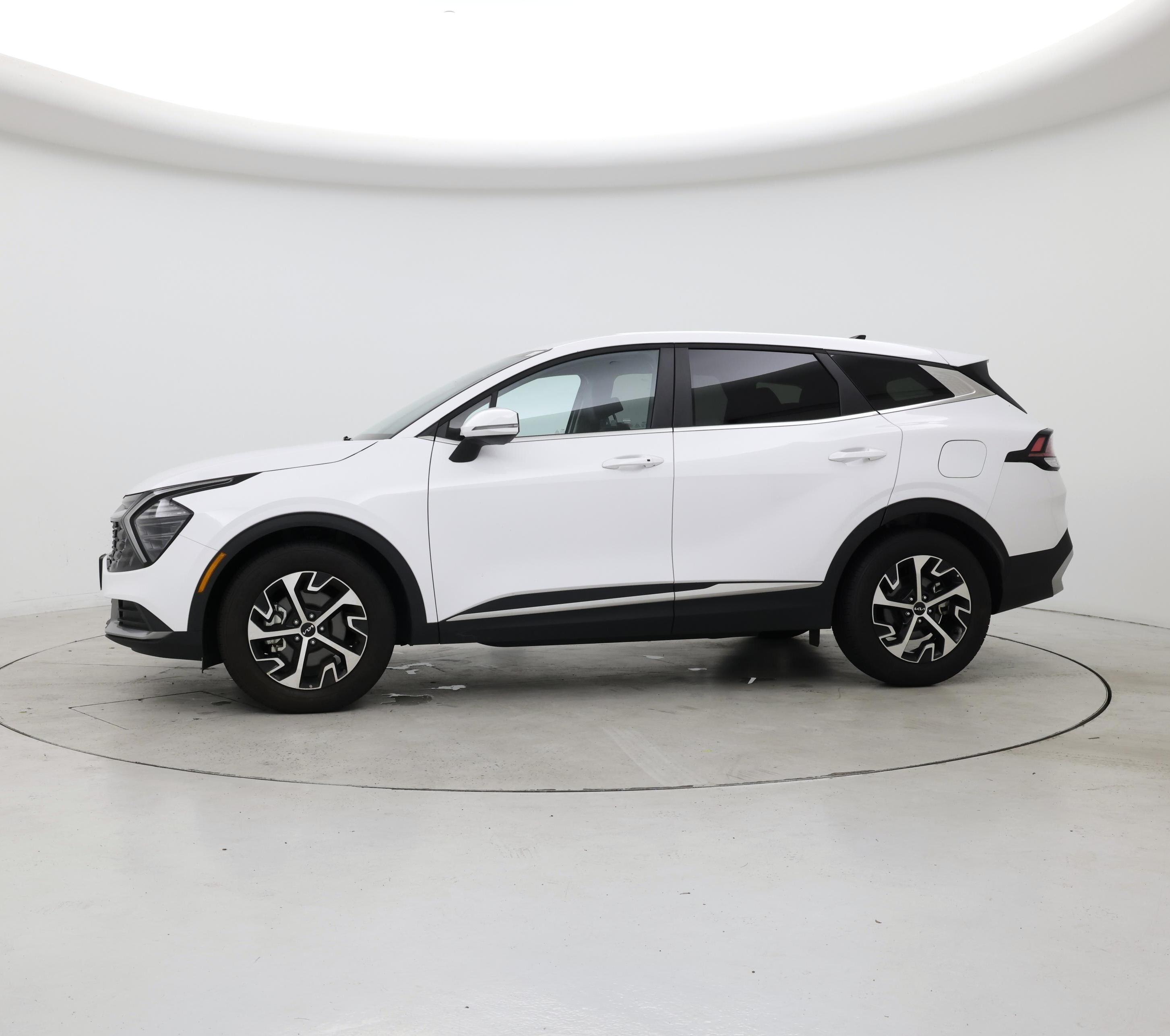 Thumbnail: 2025 Kia Sportage - 3