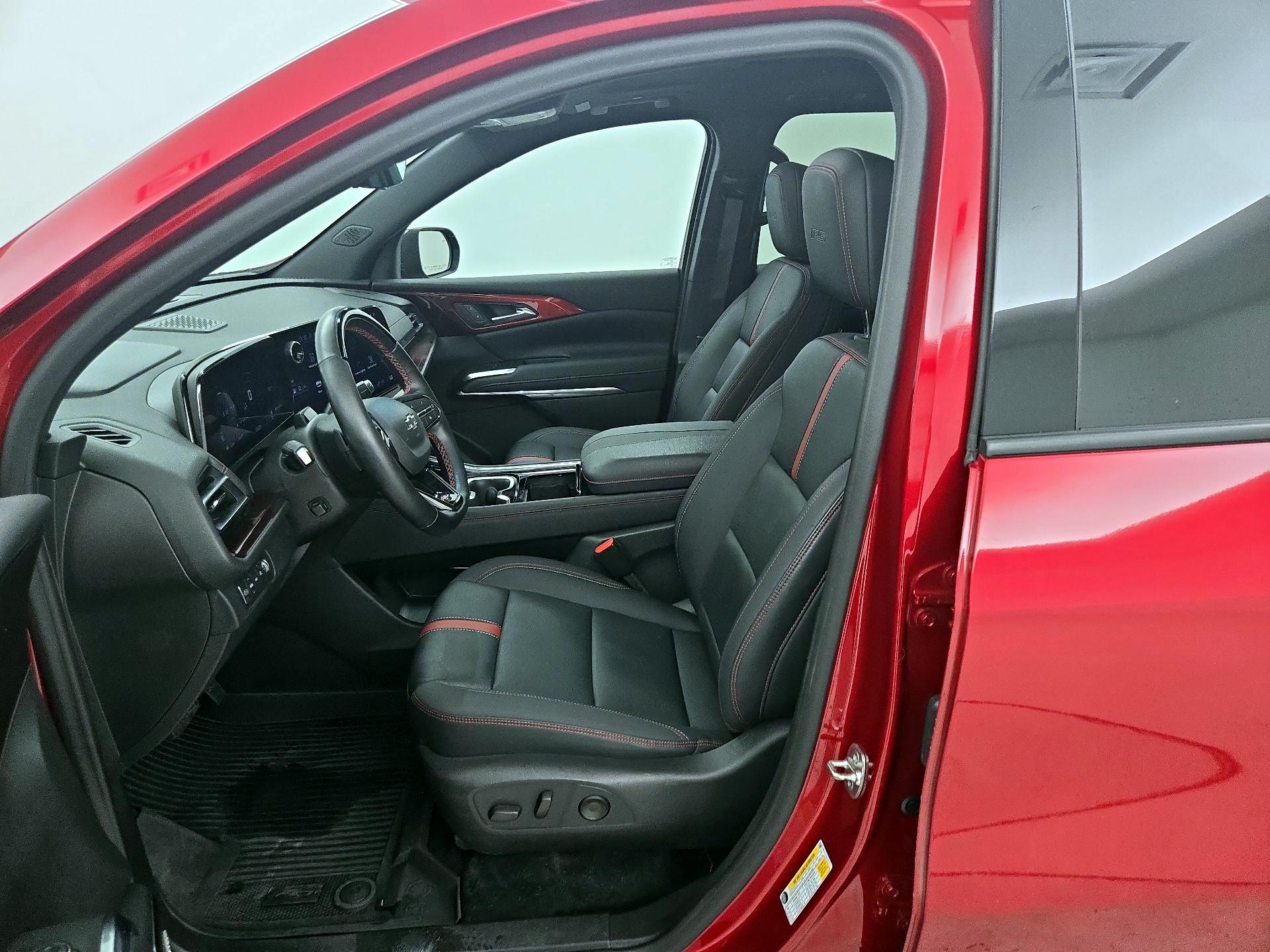 Thumbnail: 2024 Chevrolet Traverse - 11