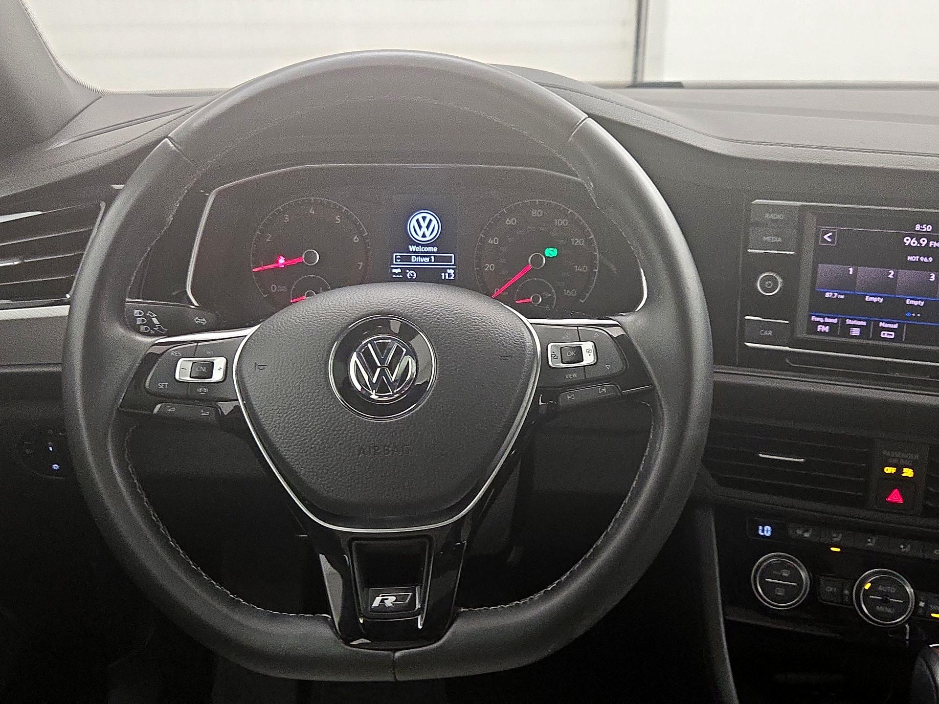 Thumbnail: 2019 Volkswagen Jetta - 10
