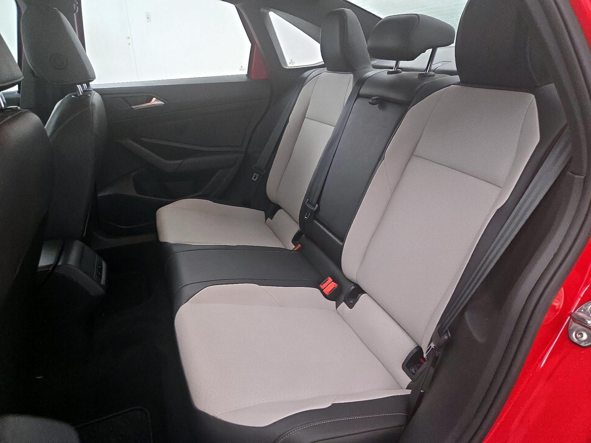 Thumbnail: 2019 Volkswagen Jetta - 20