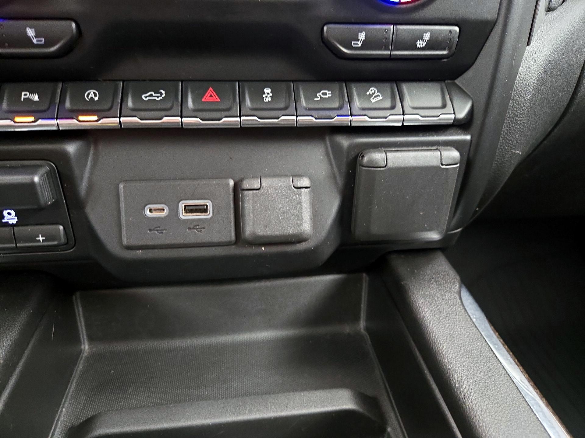 Thumbnail: 2021 Chevrolet Silverado 1500 - 18
