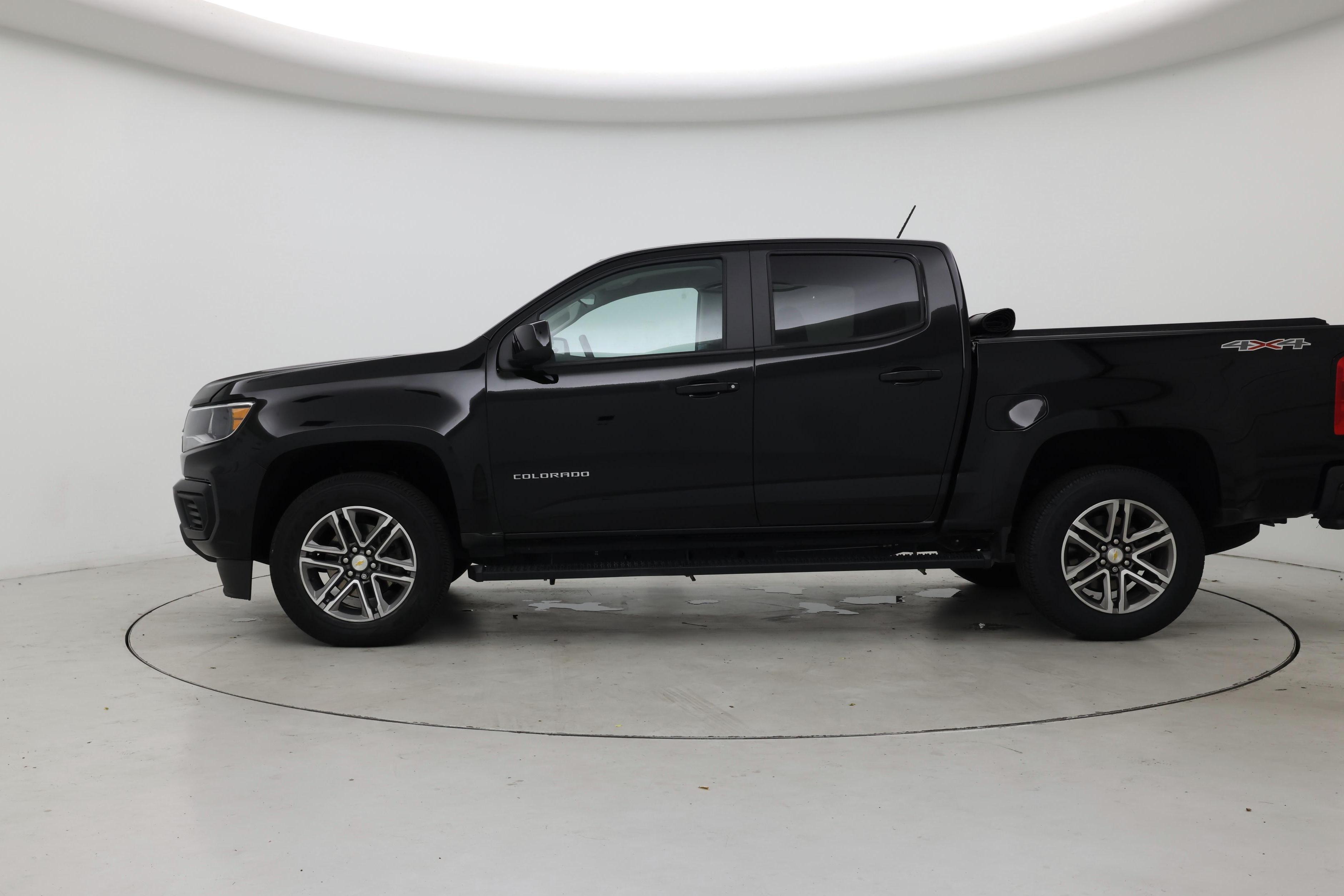 Thumbnail: 2022 Chevrolet Colorado - 3