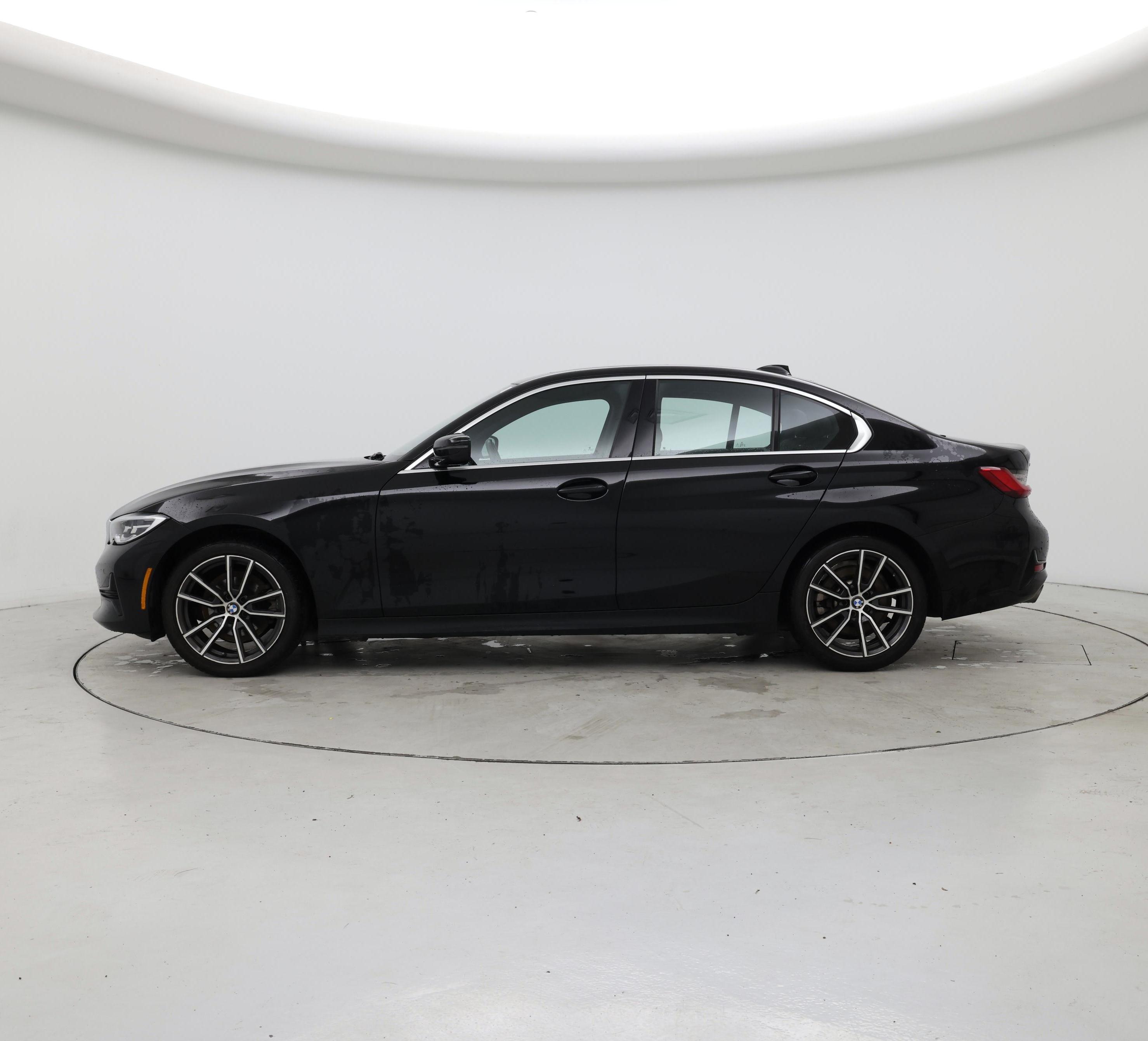 Thumbnail: 2021 BMW 3 Series - 3