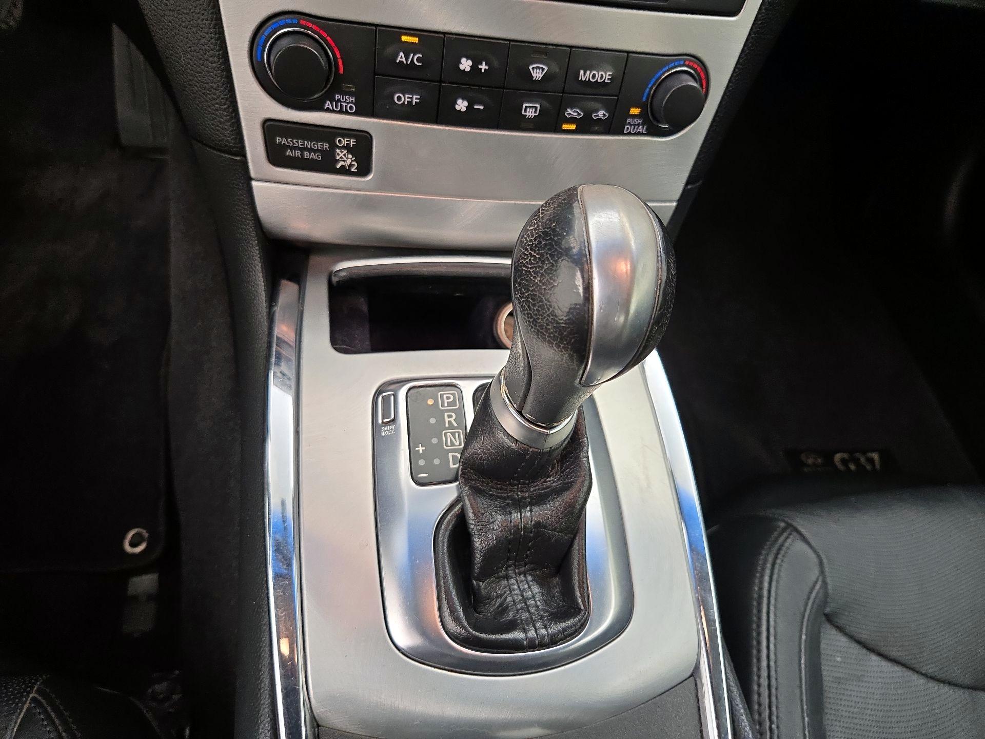 Thumbnail: 2013 INFINITI G37 - 18