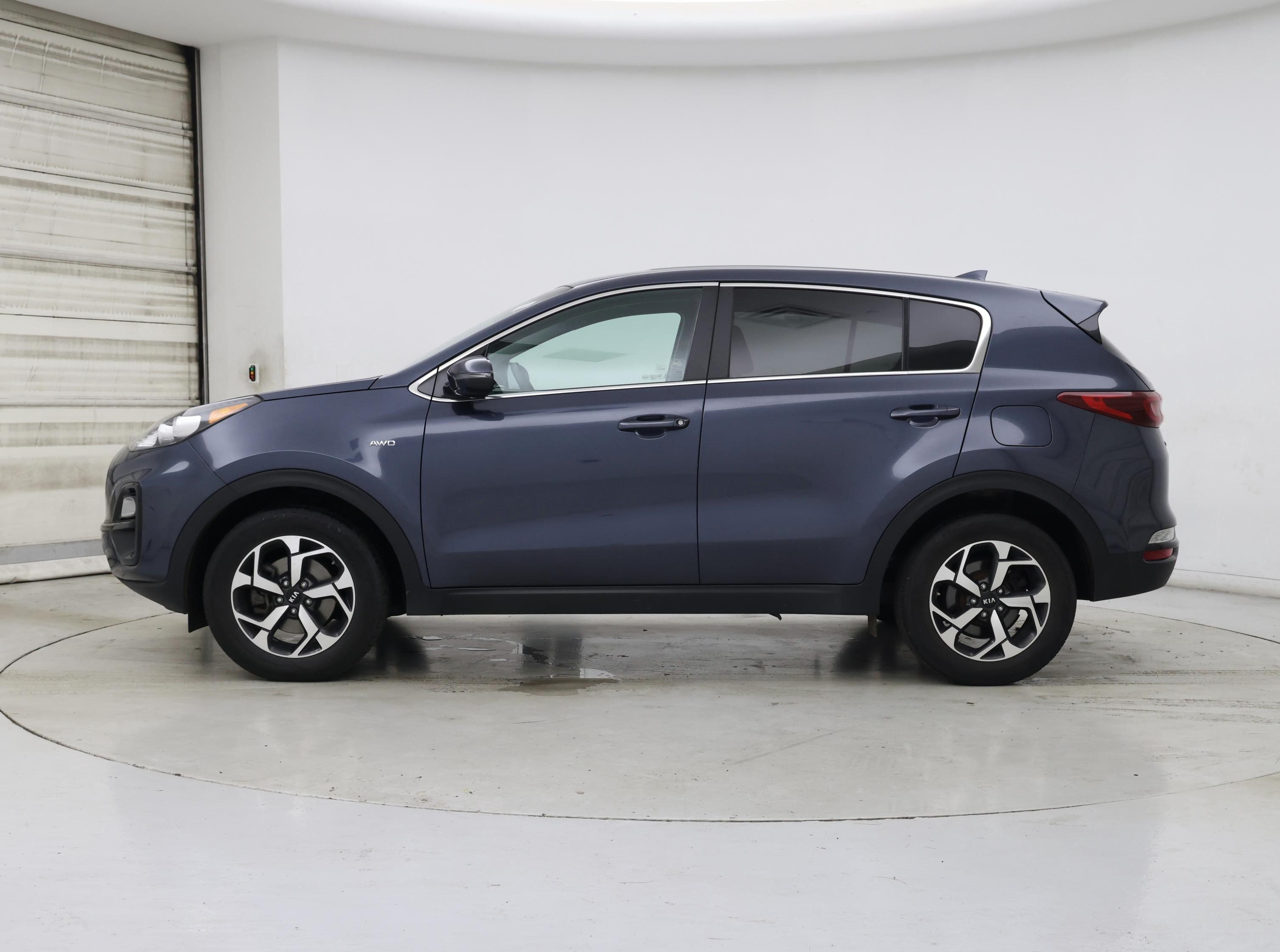 Thumbnail: 2020 Kia Sportage - 3