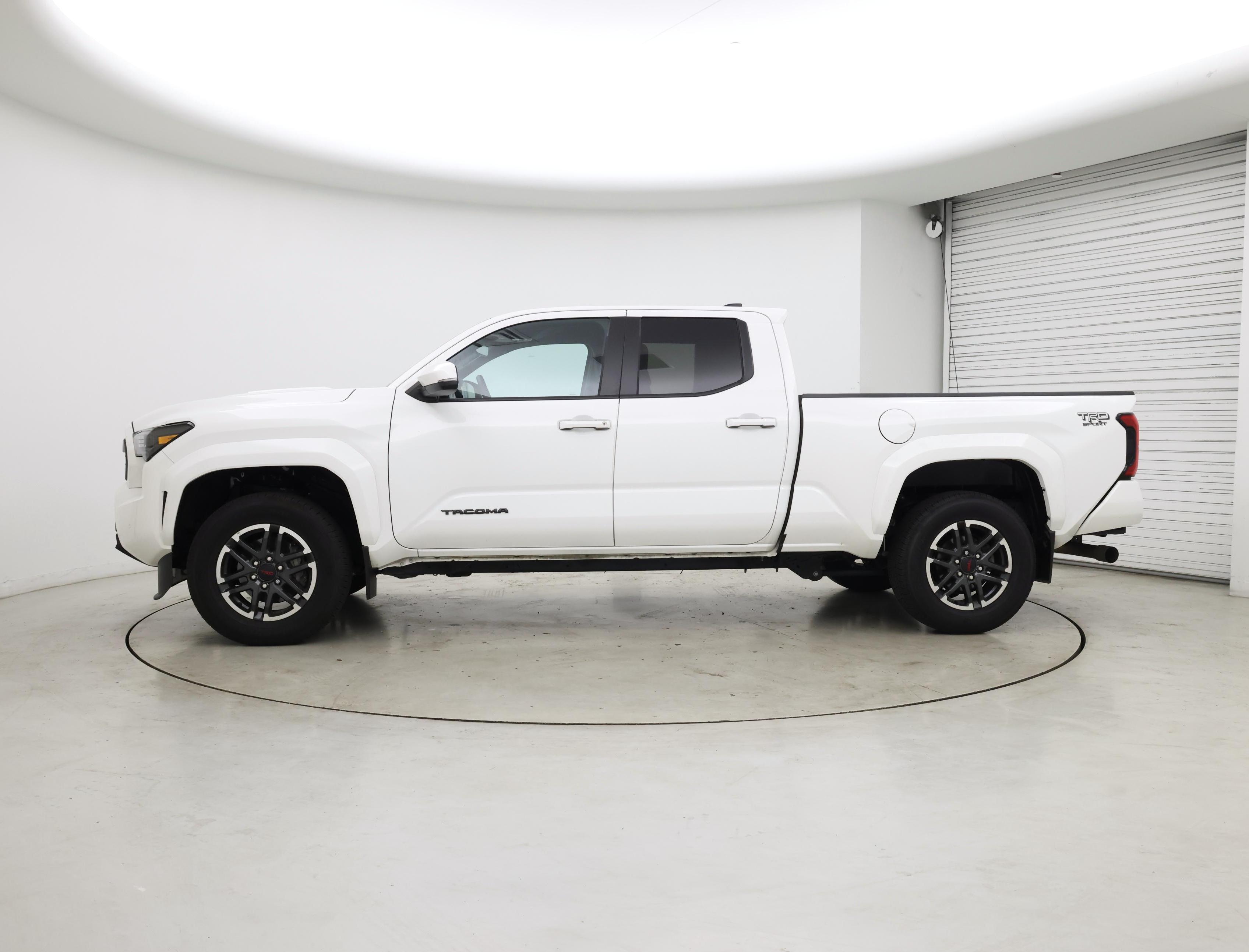 Thumbnail: 2024 Toyota Tacoma - 3