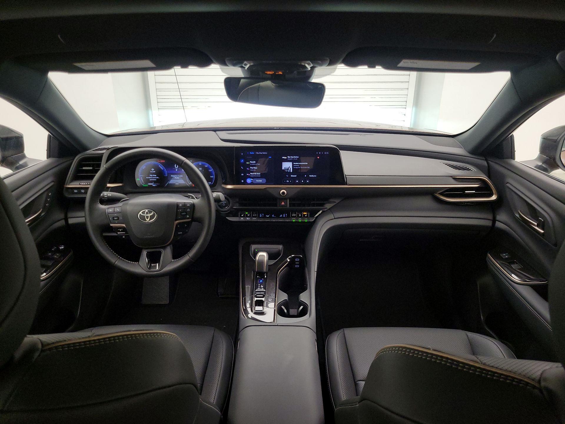 Thumbnail: 2025 Toyota Crown Signia - 9