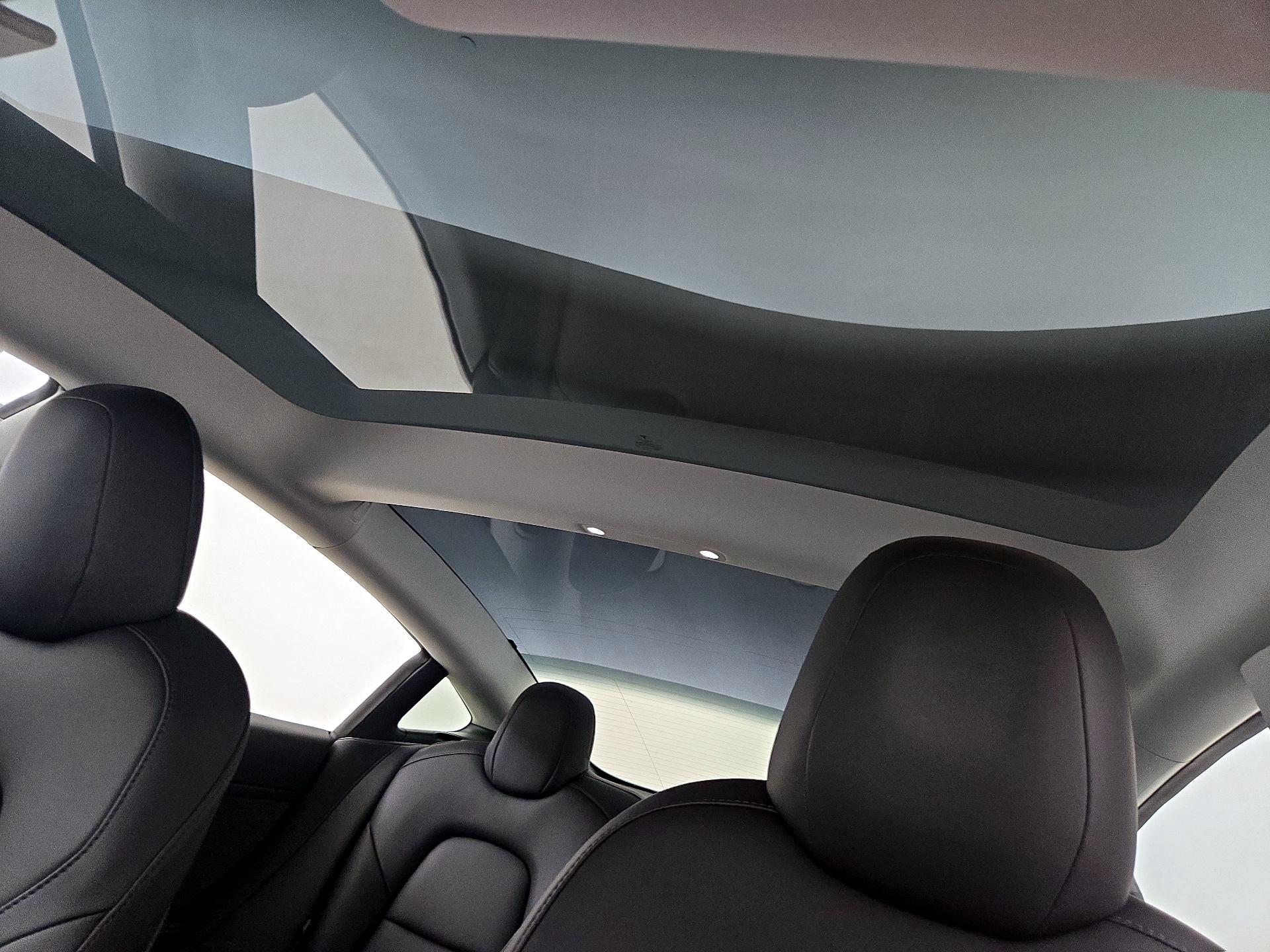 Thumbnail: 2022 Tesla Model 3 - 19