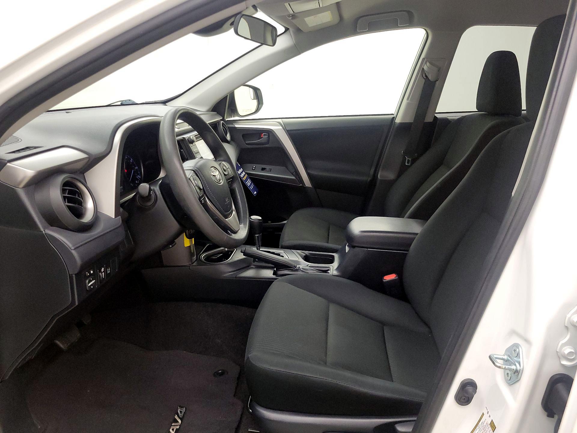 Thumbnail: 2017 Toyota RAV4 - 11