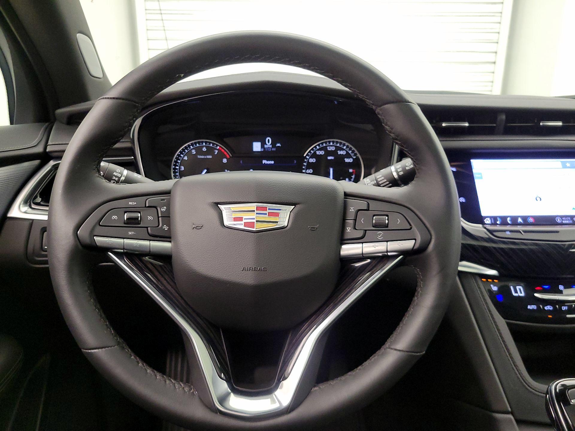 Thumbnail: 2025 Cadillac XT6 - 10