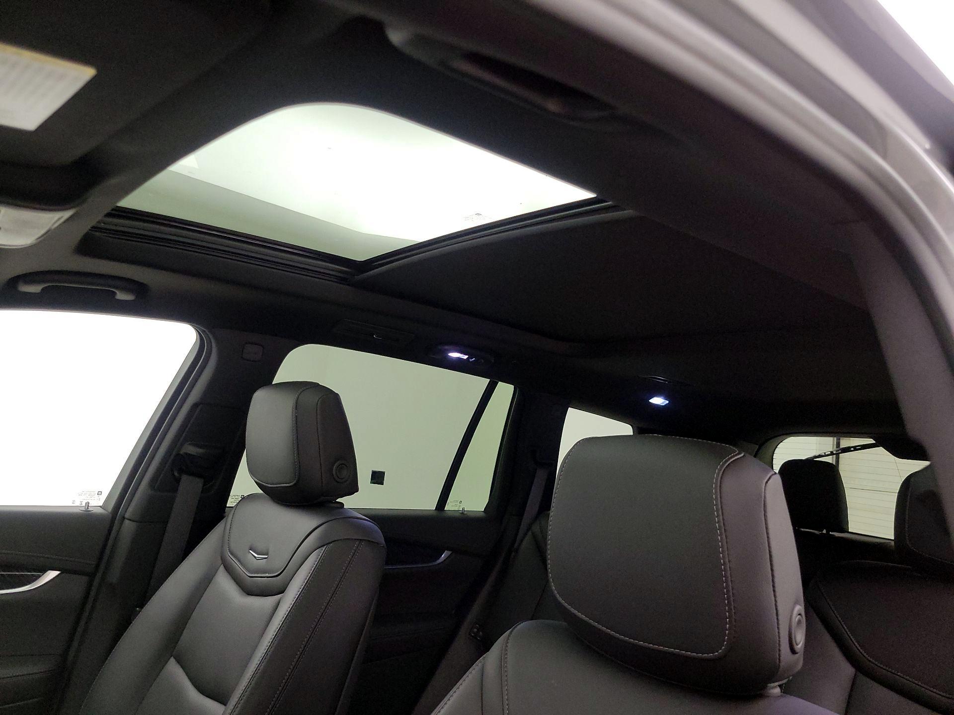Thumbnail: 2025 Cadillac XT6 - 20