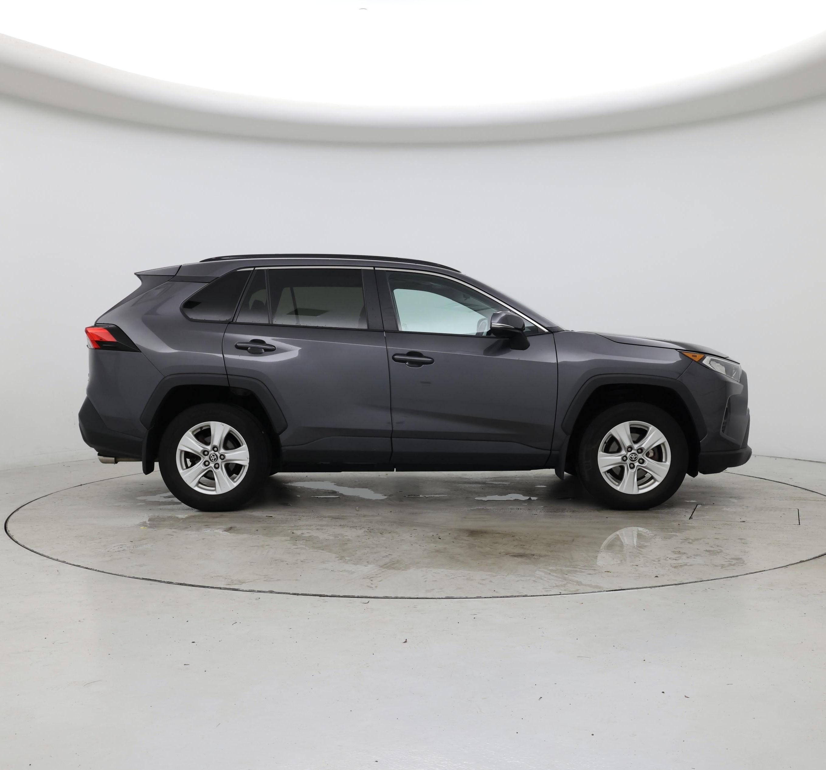 Thumbnail: 2021 Toyota RAV4 - 7