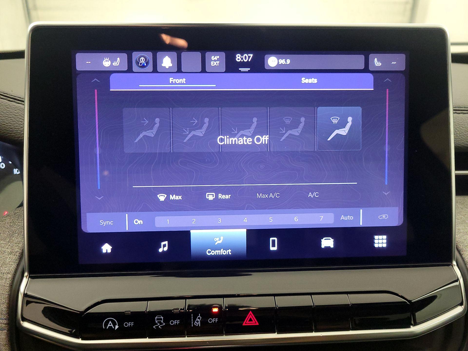 Thumbnail: 2023 Jeep Compass - 16