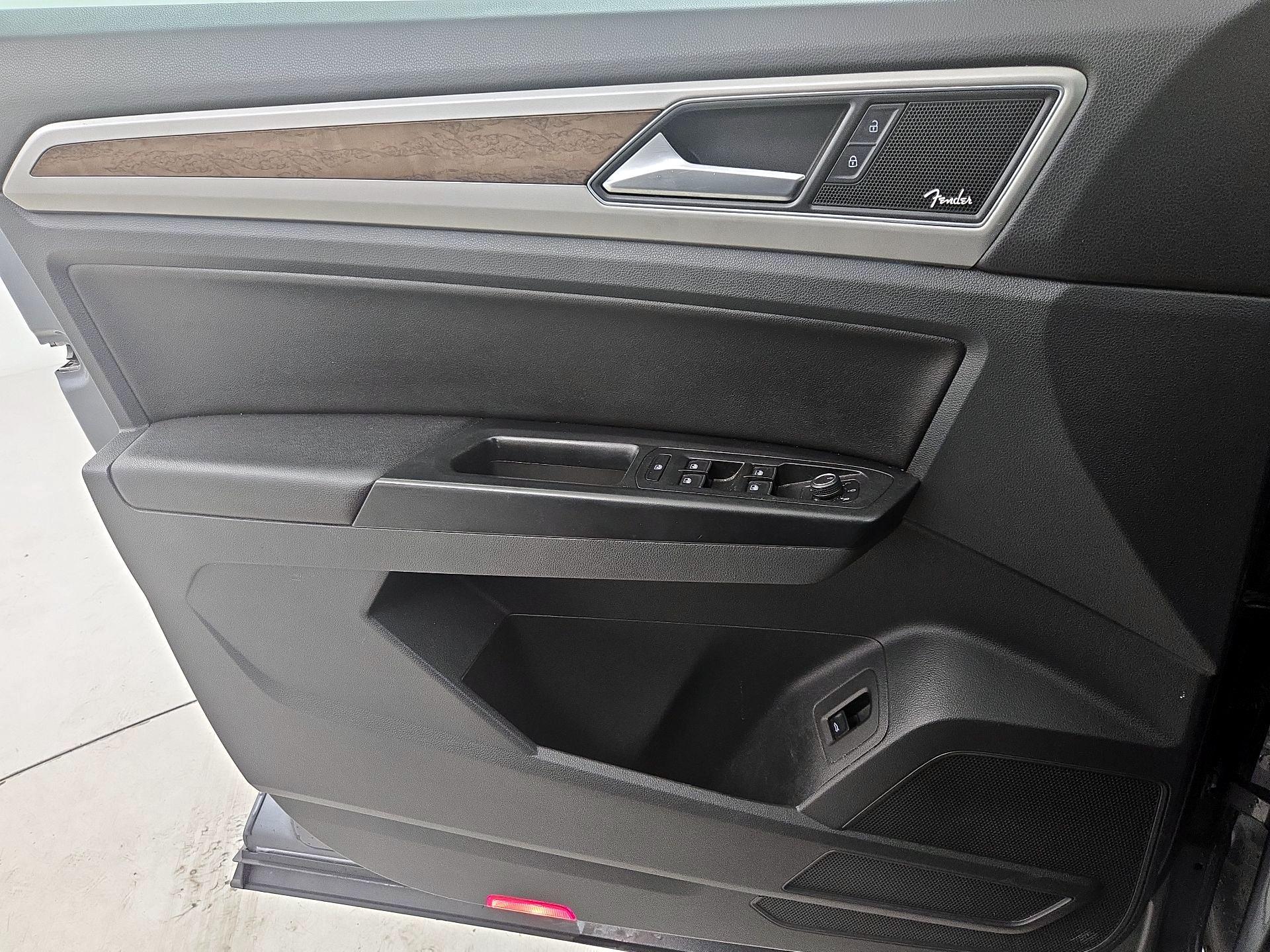 Thumbnail: 2018 Volkswagen Atlas - 12