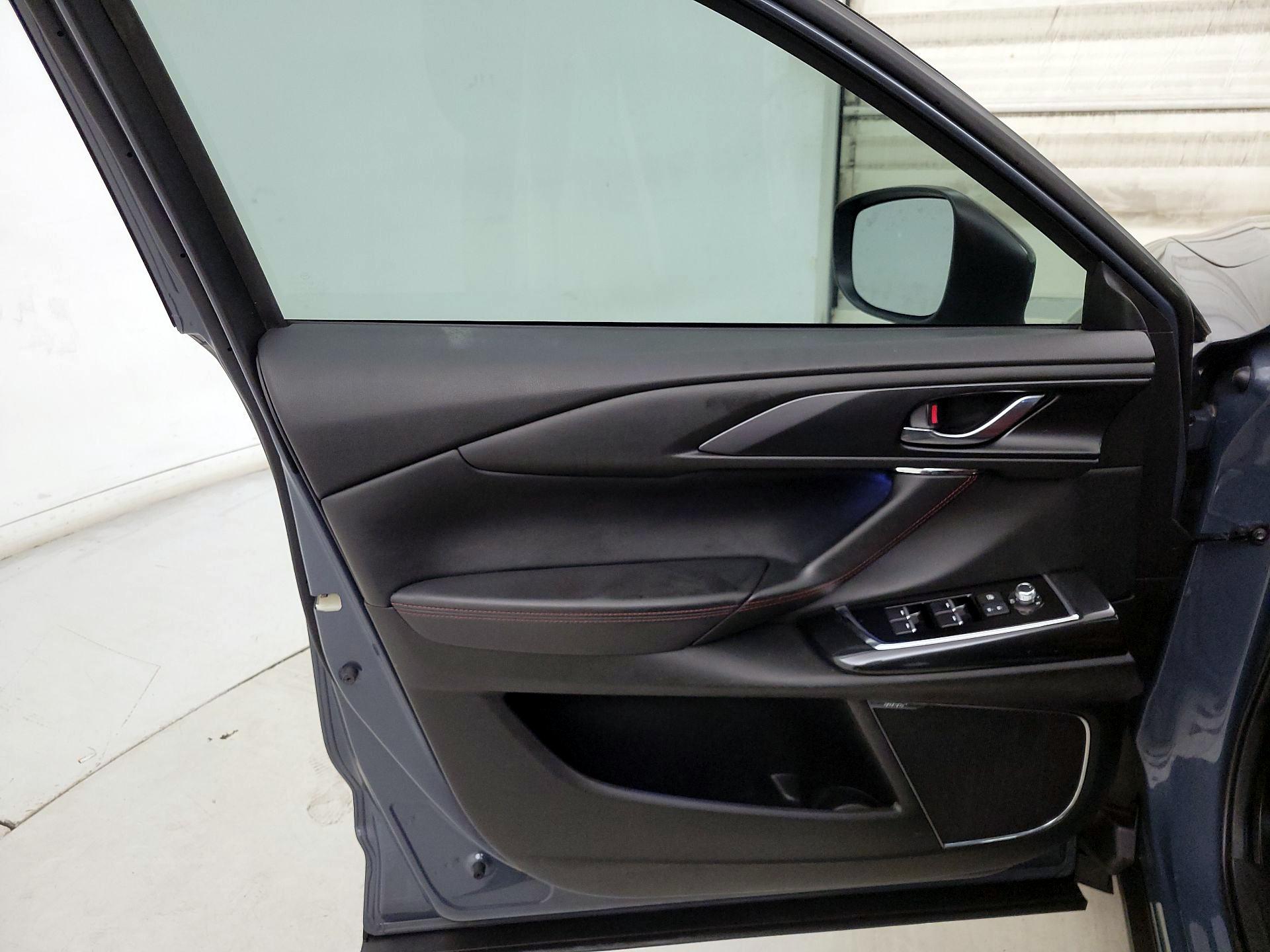 Thumbnail: 2023 Mazda CX-9 - 10