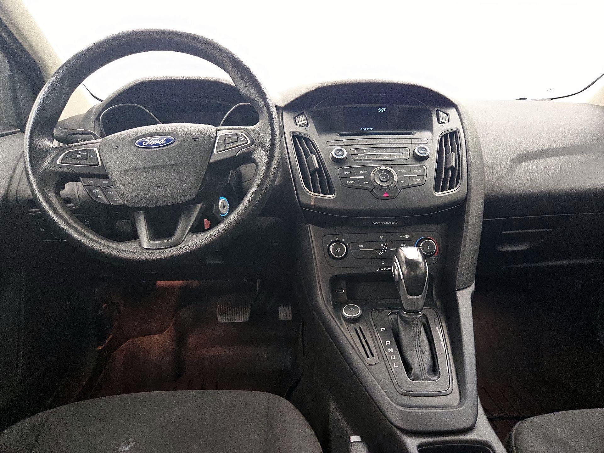 Thumbnail: 2016 Ford Focus - 9
