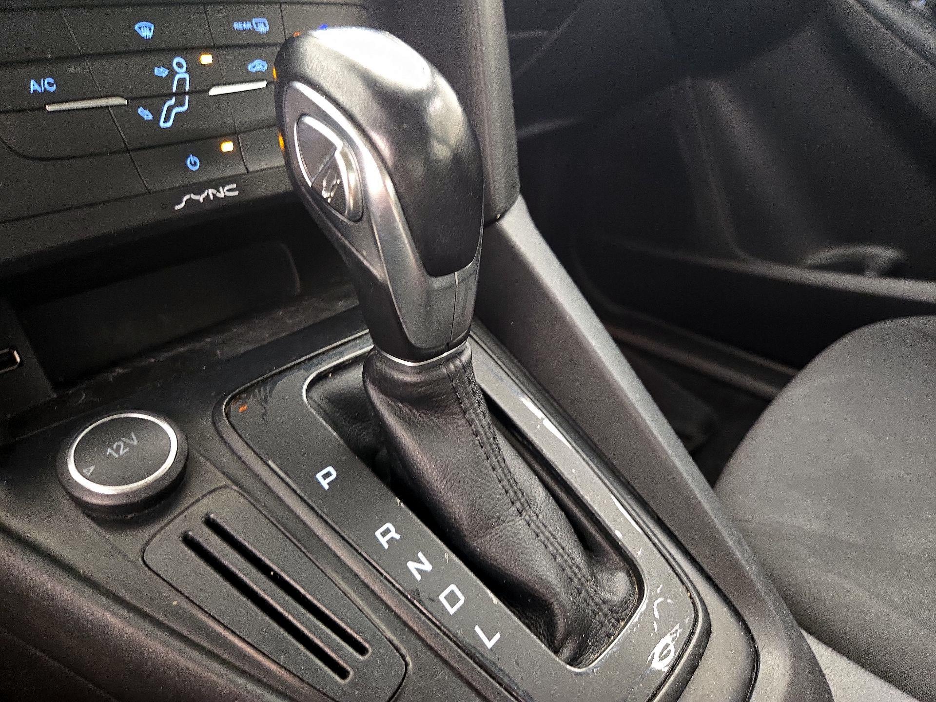 Thumbnail: 2016 Ford Focus - 17